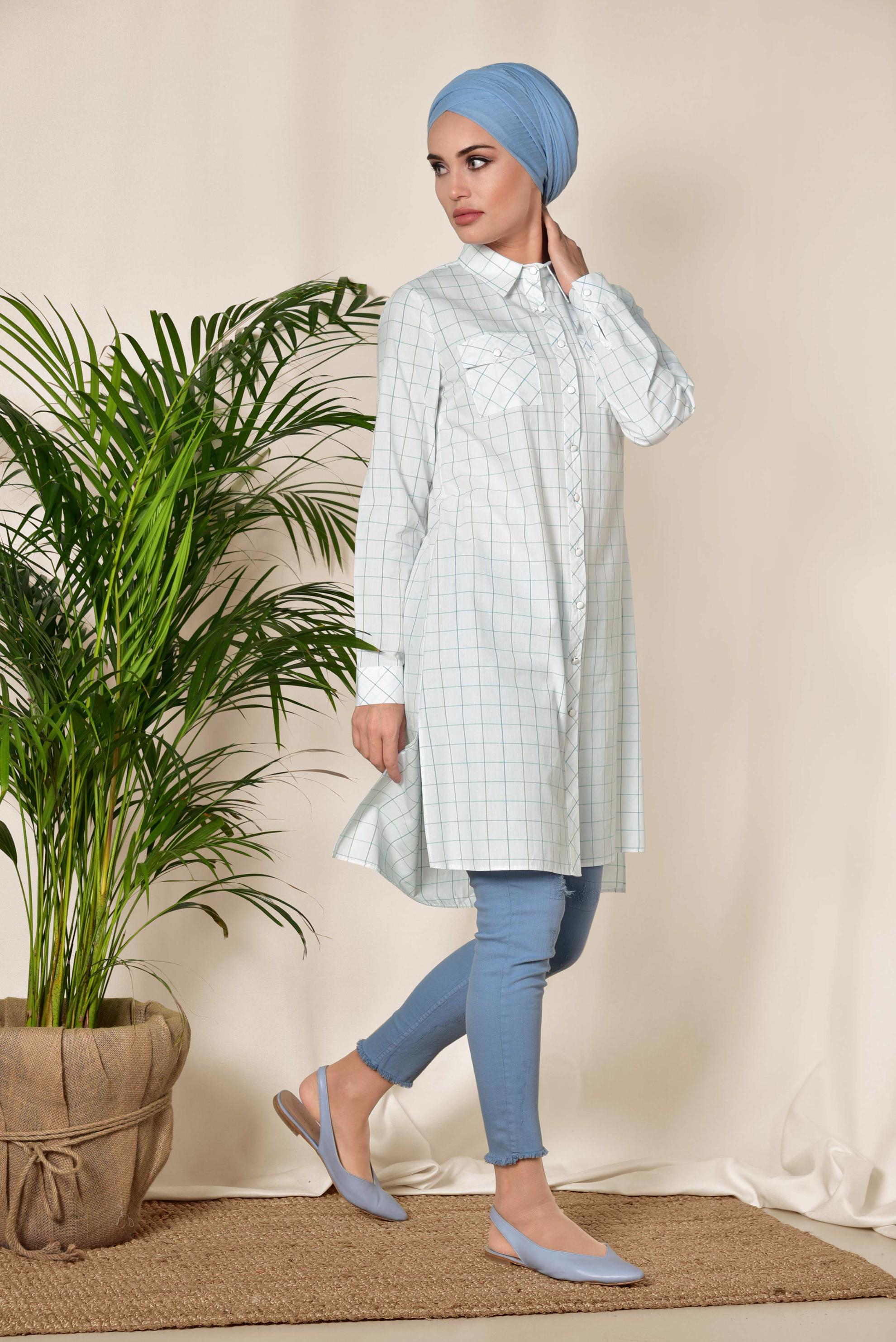 Tesettür giyim BEYAZ KARE DESENLİ DÜĞMELİ TUNİK 4980