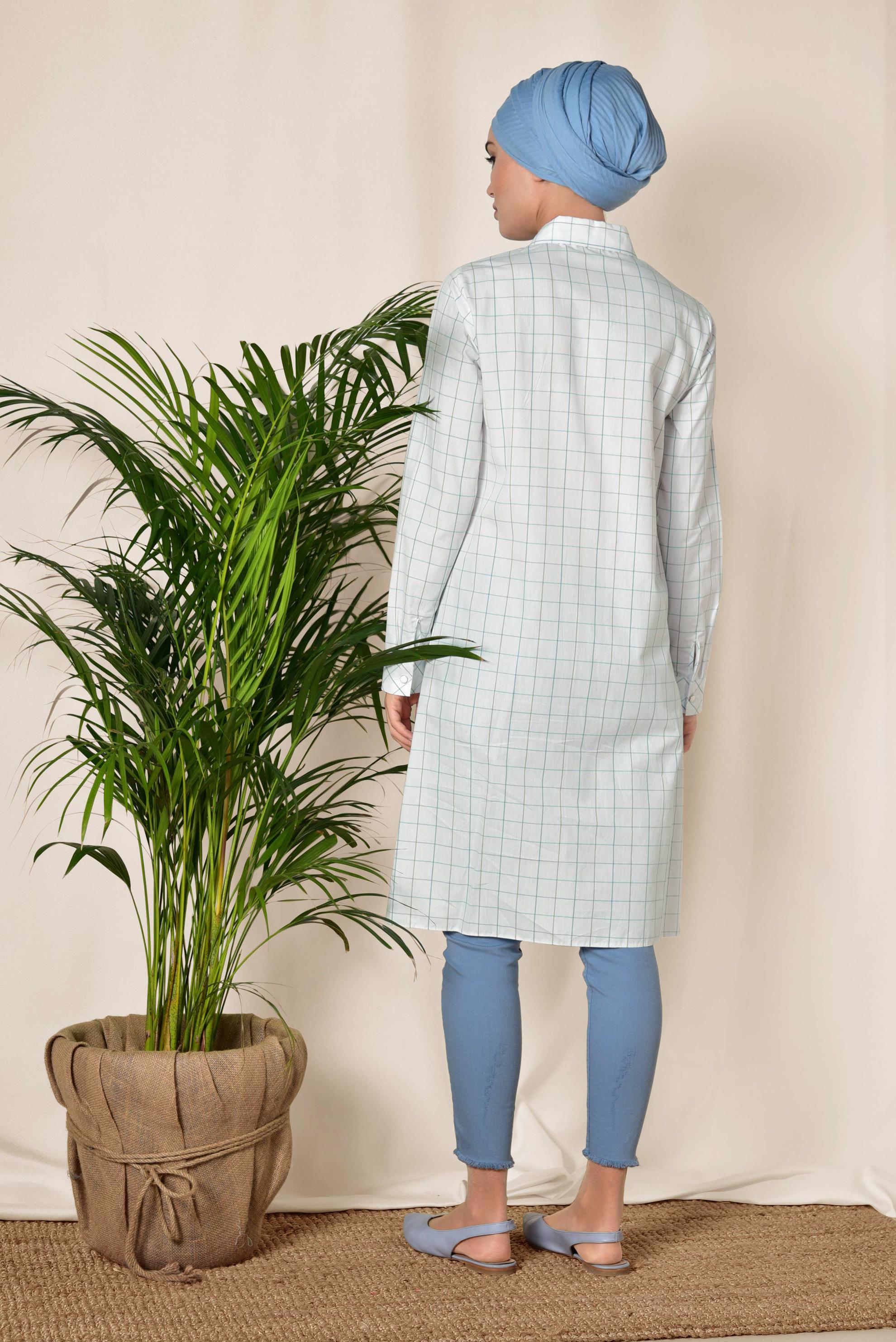 Tesettür giyim BEYAZ KARE DESENLİ DÜĞMELİ TUNİK 4980