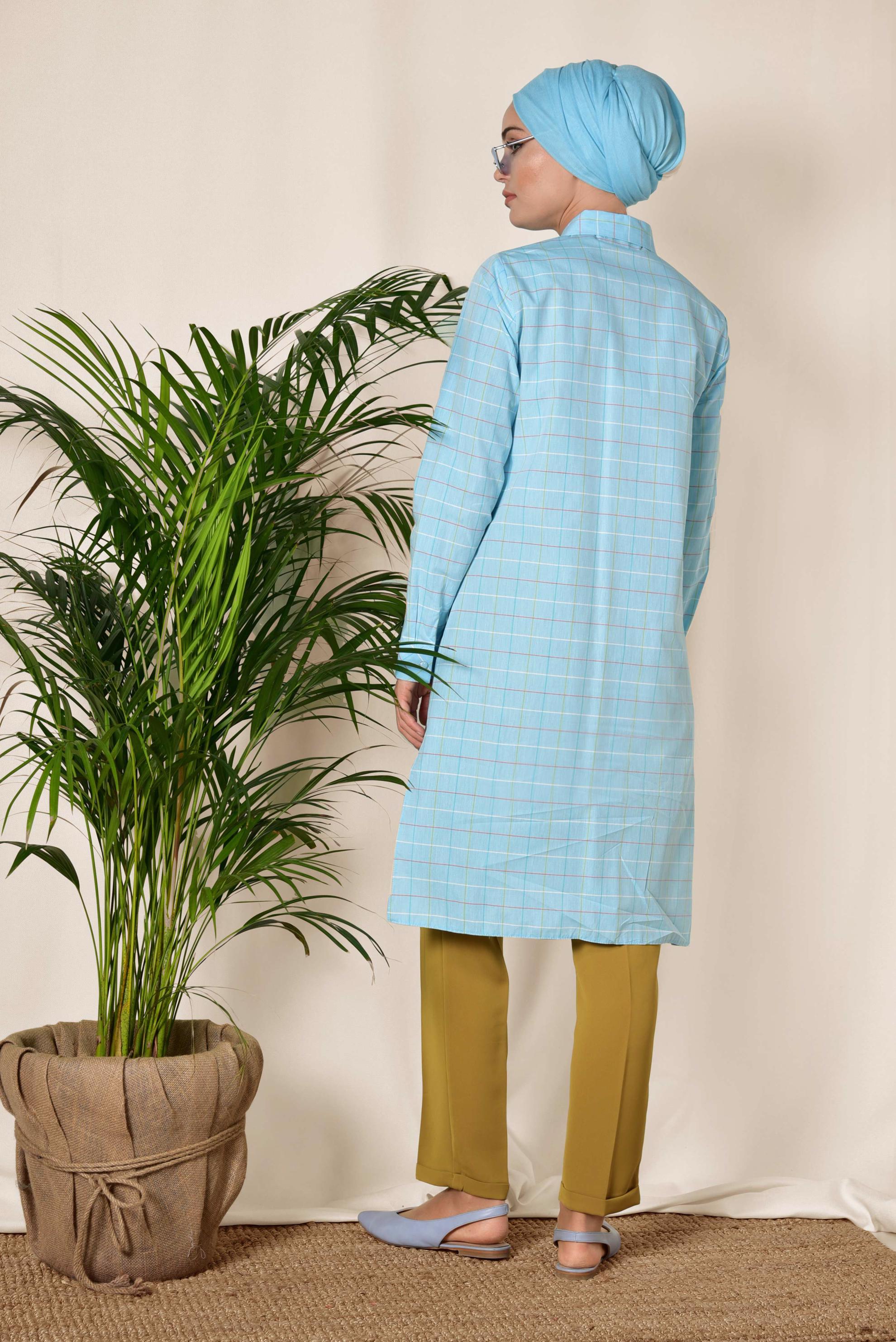 Tesettür giyim MAVİ KARE DESENLİ DÜĞMELİ TUNİK 4980