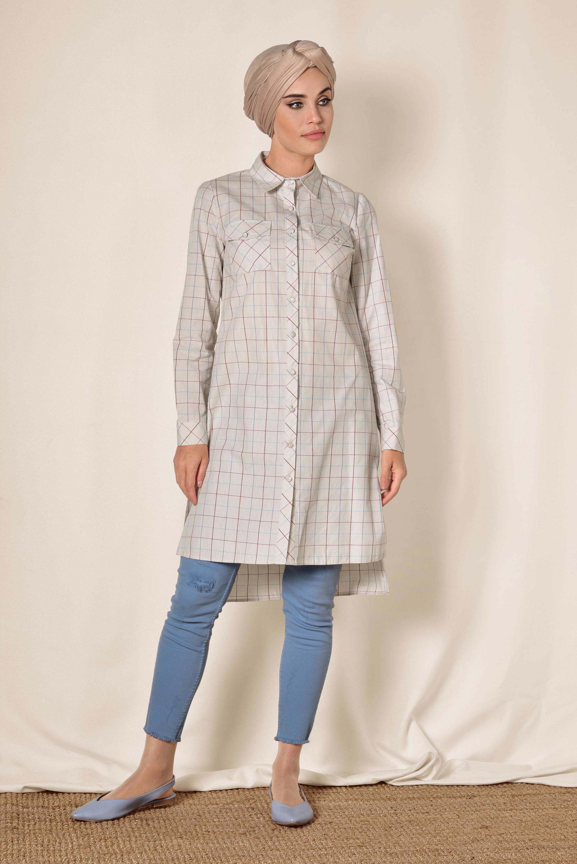 Tesettür giyim BEJ KARE DESENLİ DÜĞMELİ TUNİK 4980