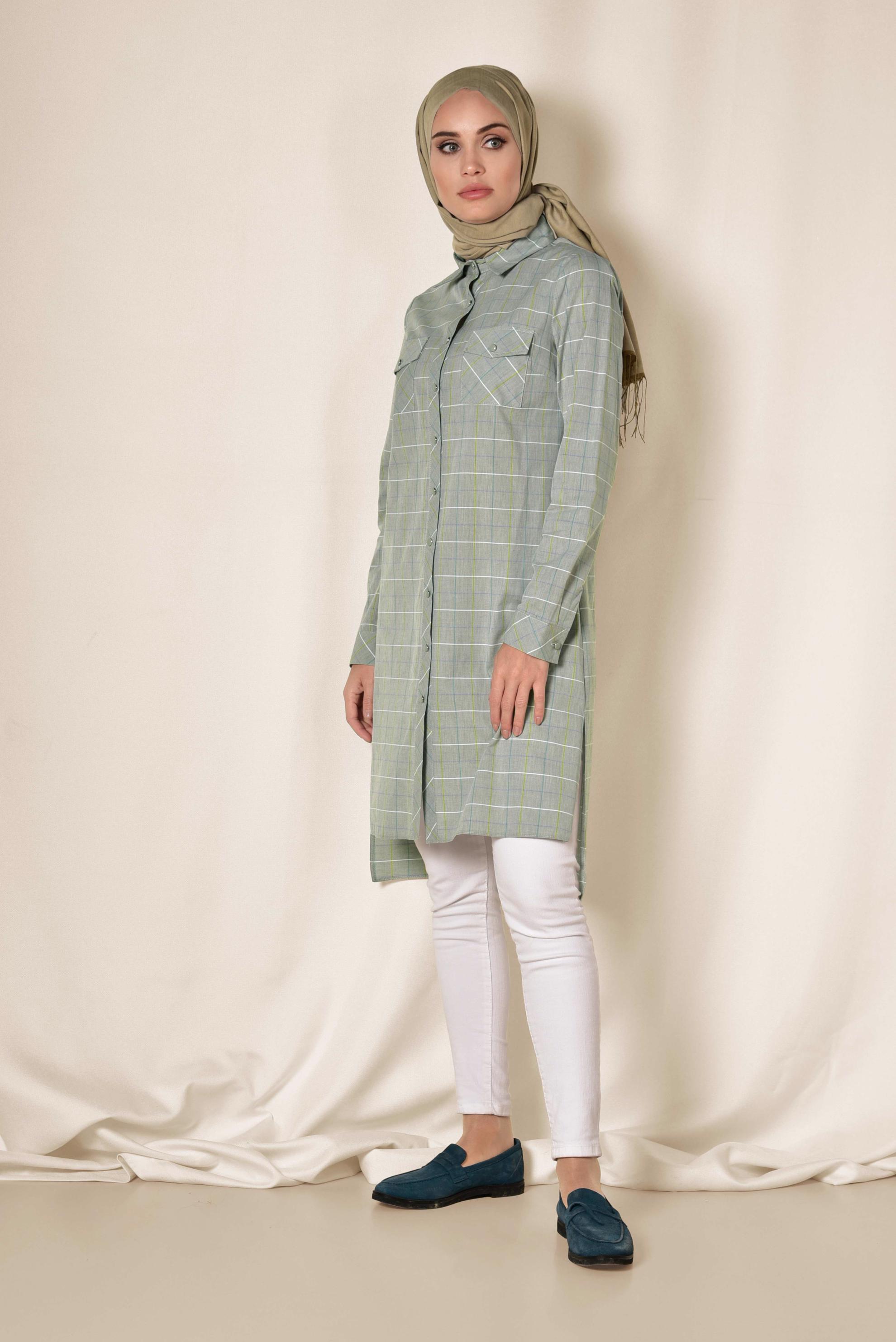 Tesettür giyim HAKİ KARE DESENLİ DÜĞMELİ TUNİK 4980