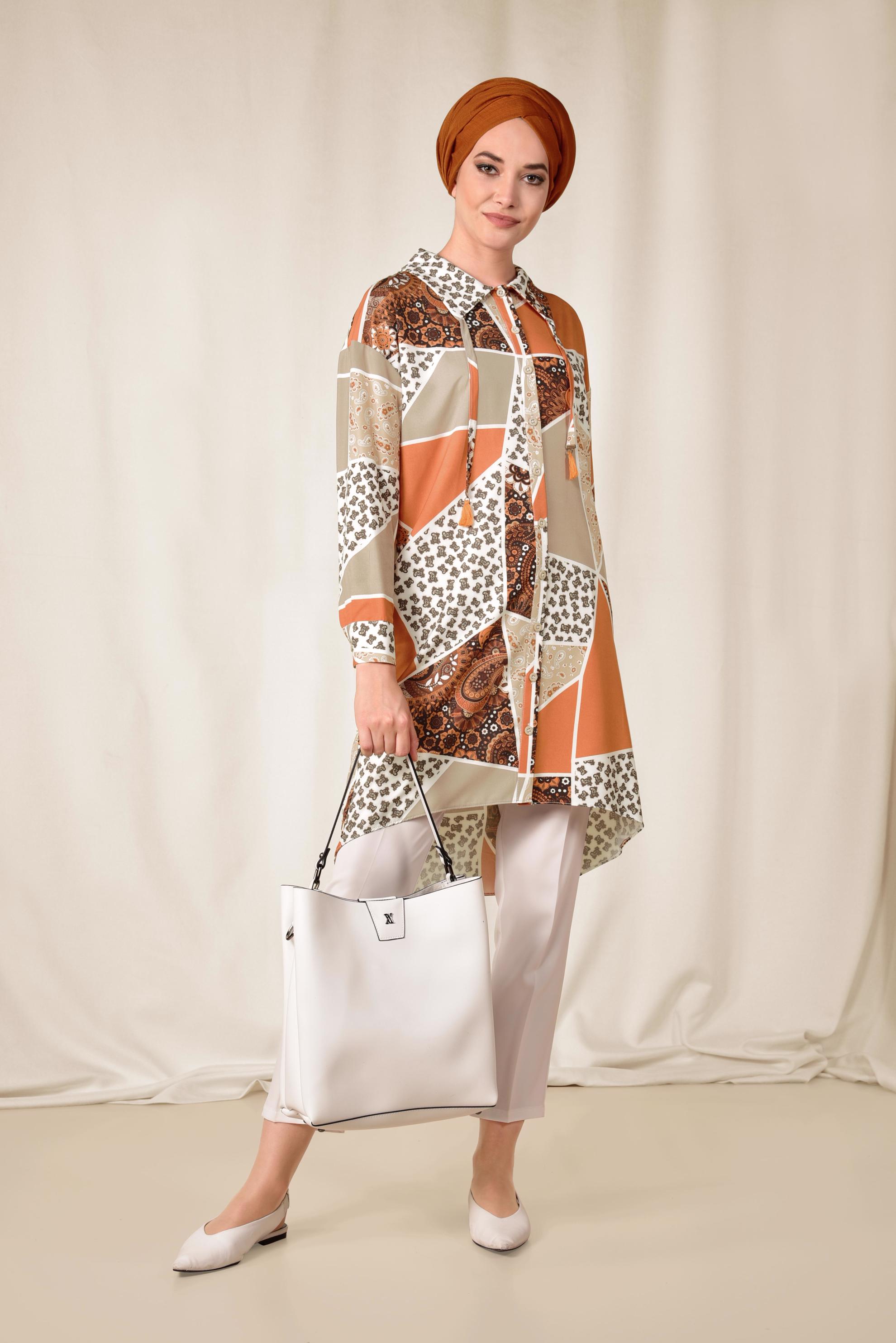 Tesettür giyim TURUNCU RENKLİ DESENLİ ÖNDEN DÜĞMELİ TUNİK 4983