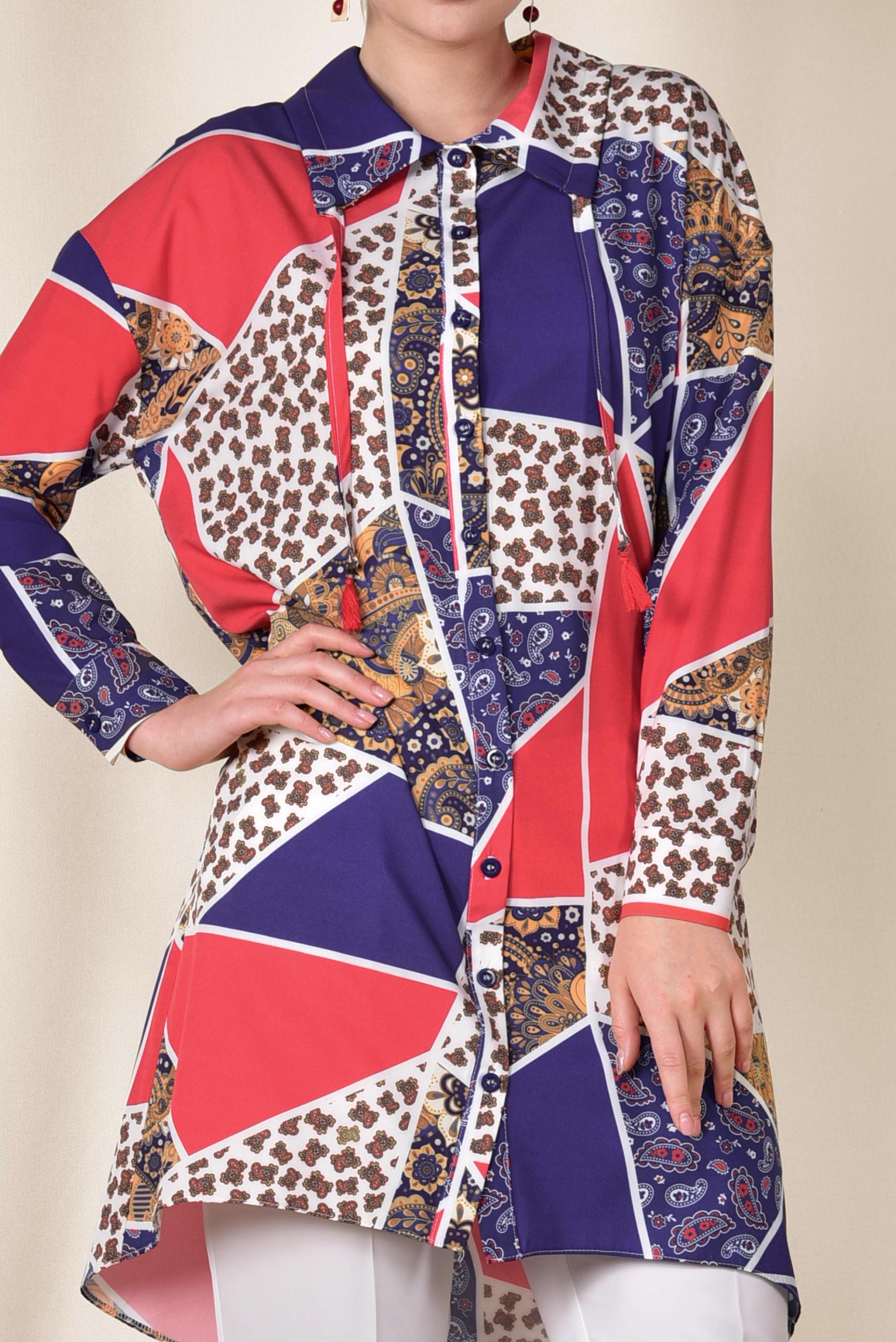 Tesettür giyim LACİVERT RENKLİ DESENLİ ÖNDEN DÜĞMELİ TUNİK 4983