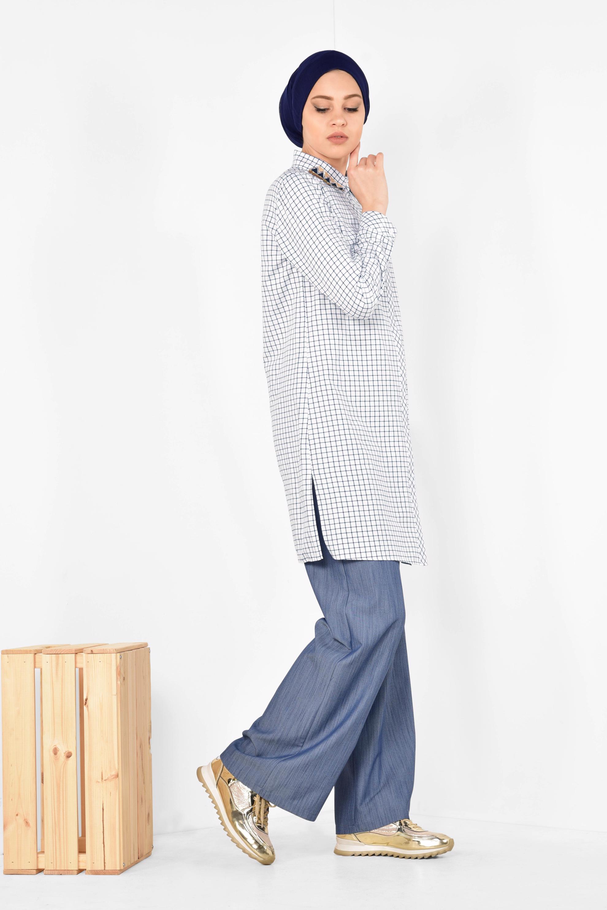 Tesettür giyim EKRU YAKASI NAKIŞLI KARE DESENLİ TUNİK 4988