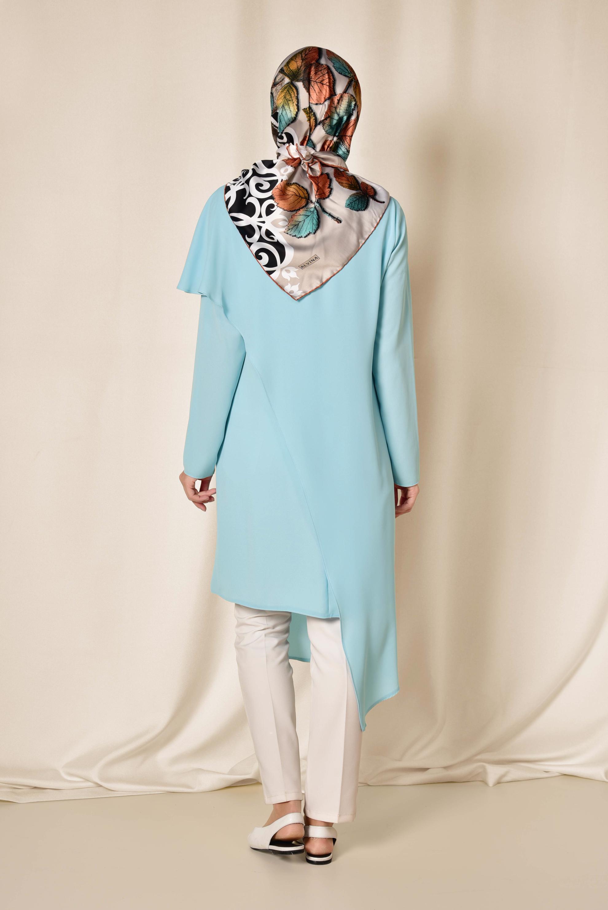 Tesettür giyim MAVİ TAŞ DETAYLI VOLANLI ASİMETRİK TUNİK 4990