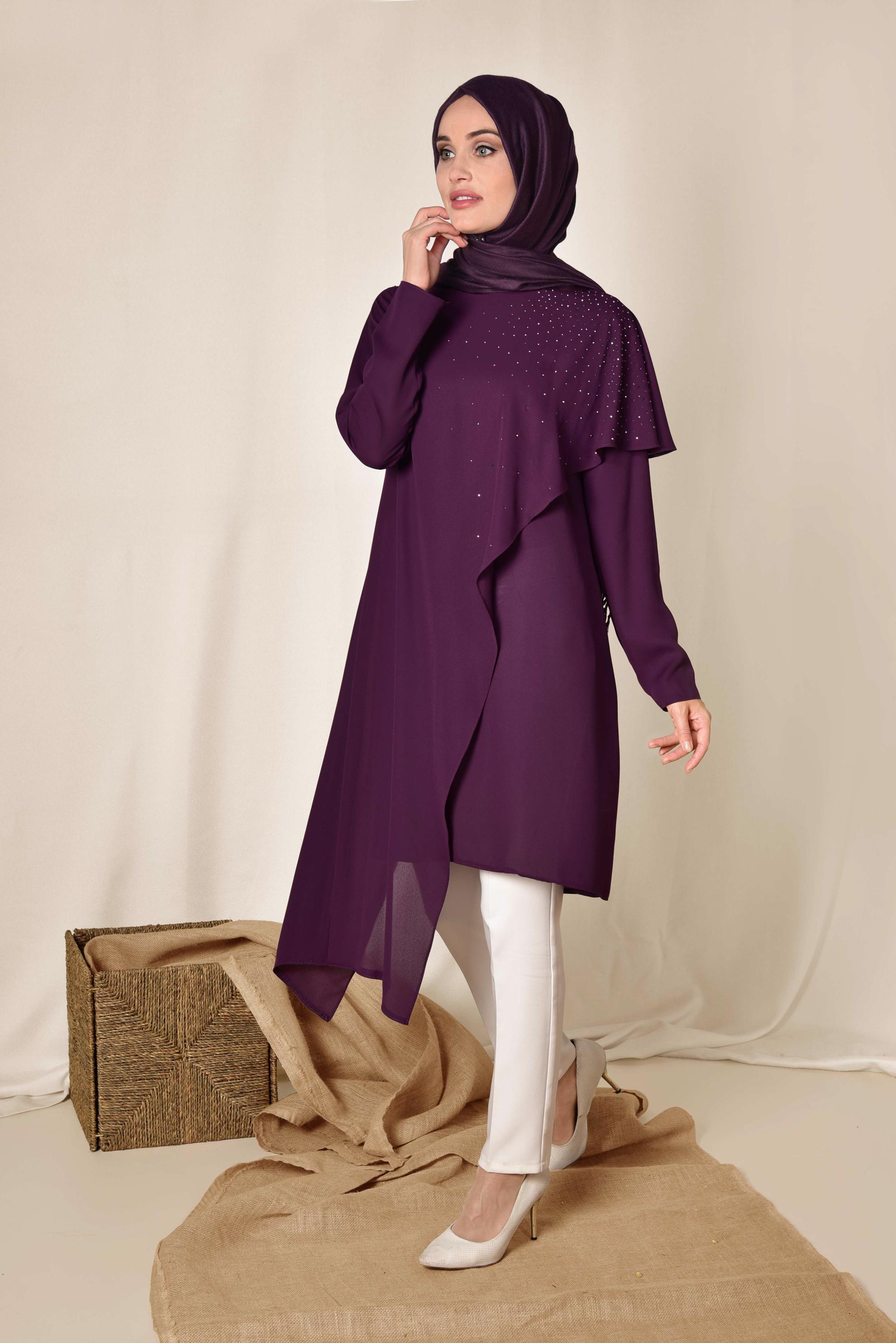 Tesettür giyim MÜRDÜM TAŞ DETAYLI VOLANLI ASİMETRİK TUNİK 4990