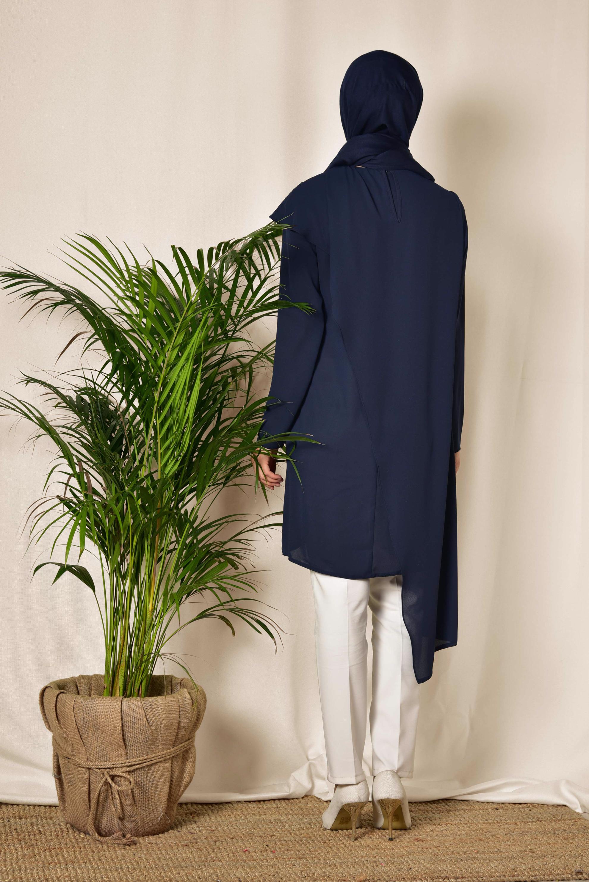 Tesettür giyim LACİVERT TAŞ DETAYLI VOLANLI ASİMETRİK TUNİK 4990