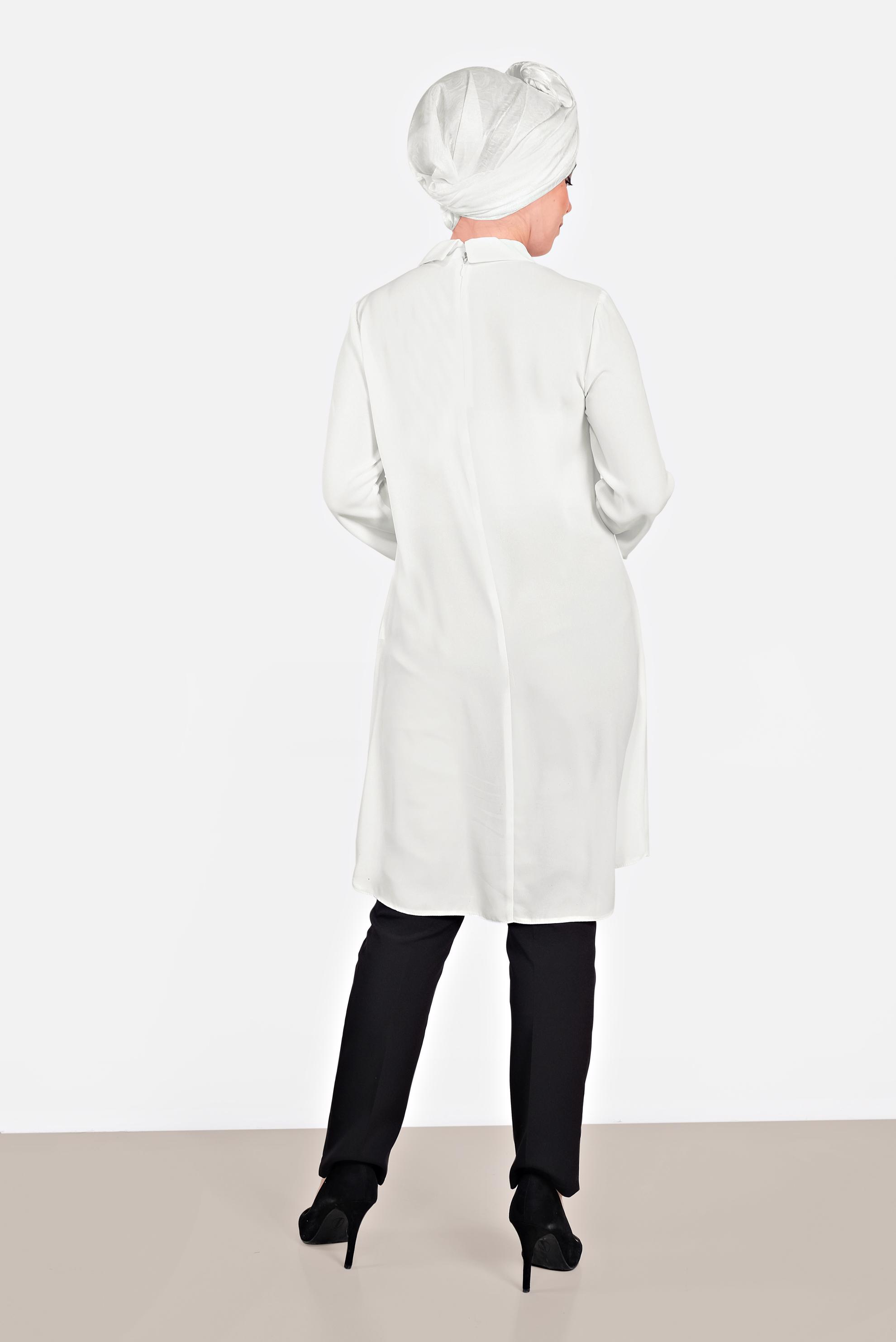 Tesettür giyim BEYAZ MANŞETLERİ DÜĞMELİ ERKEK YAKA TUNİK 4032-2 