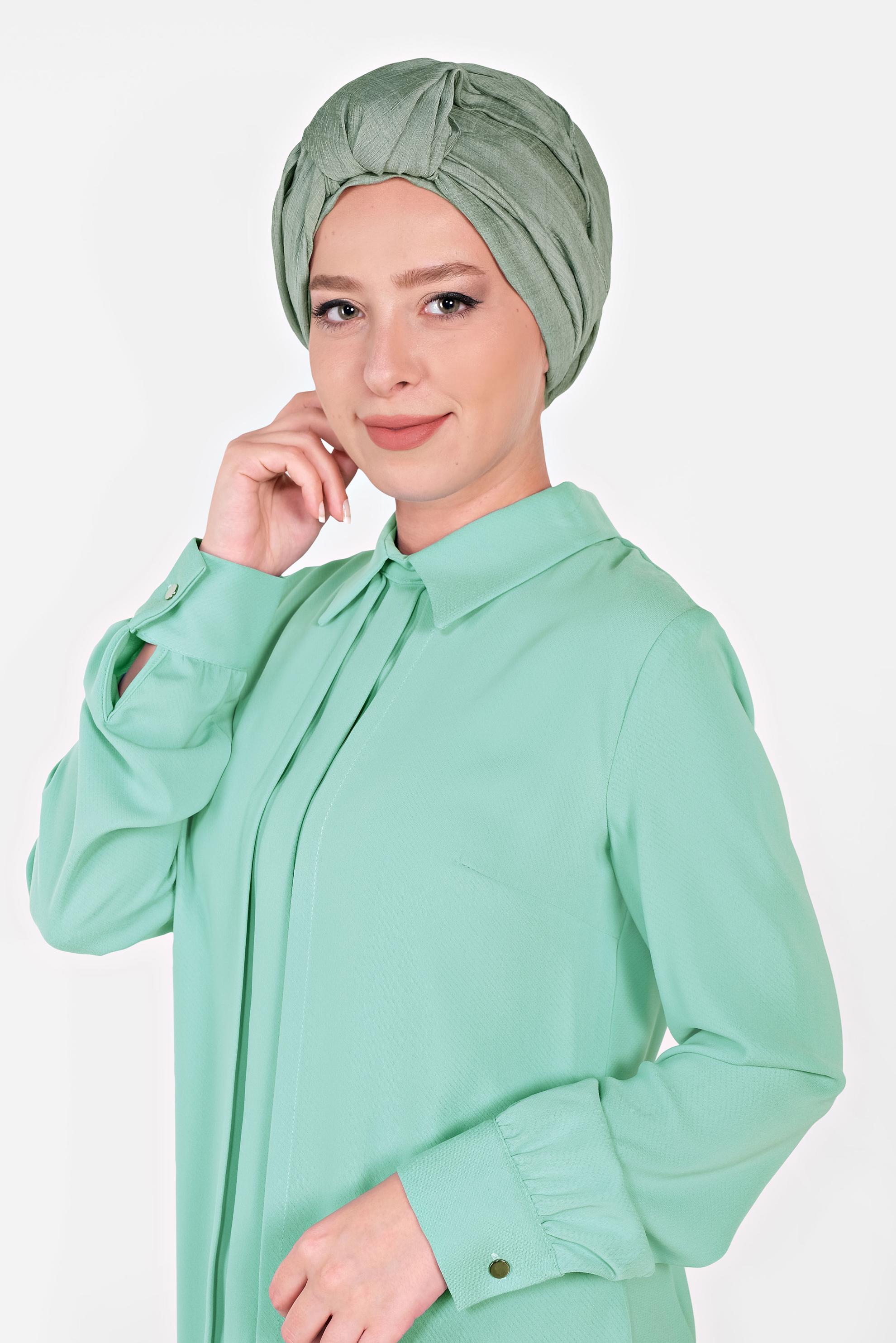 Tesettür giyim YEŞİL MANŞETLERİ DÜĞMELİ ERKEK YAKA TUNİK 4032-2 
