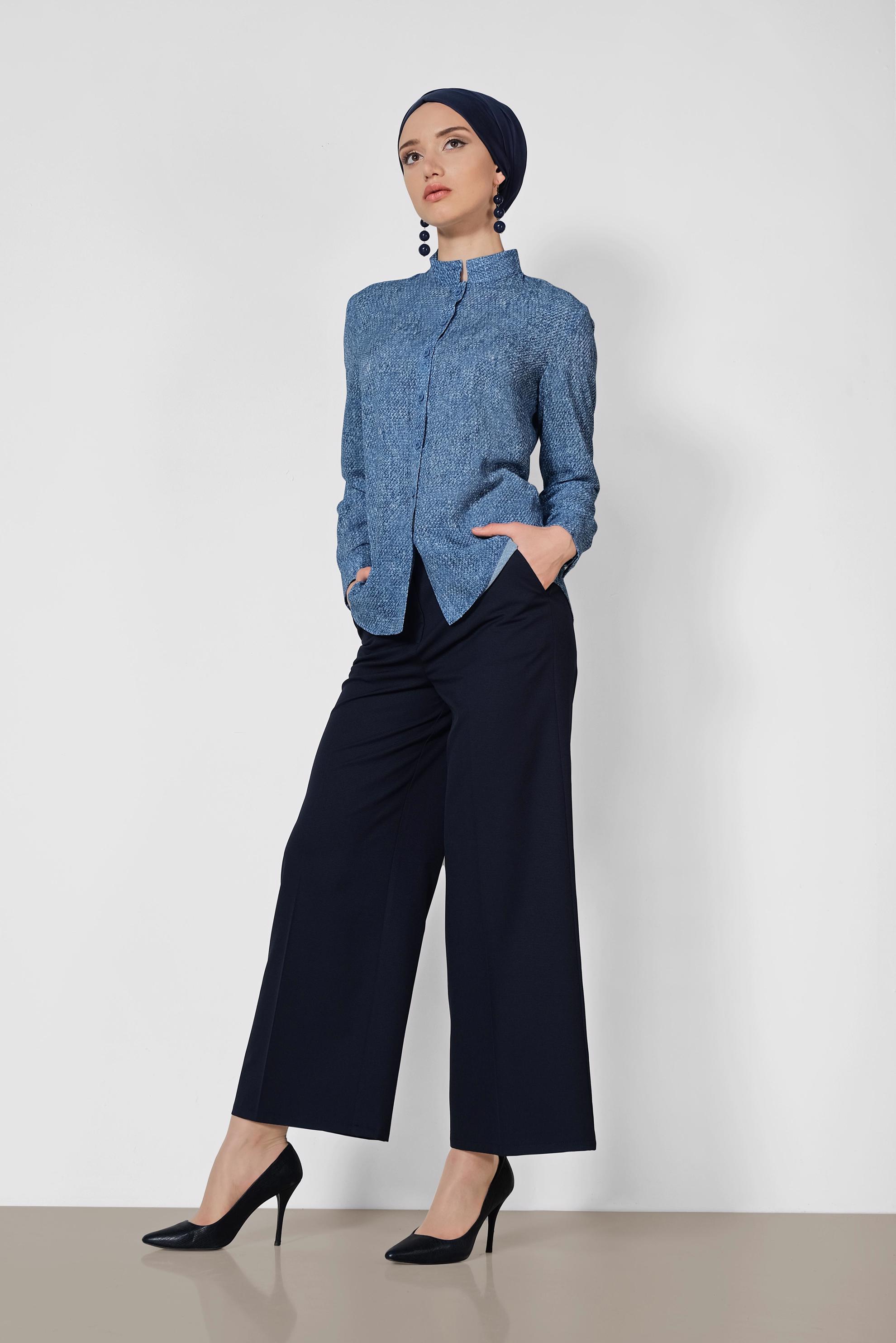 Tesettür giyim MAVİ HAKİM YAKA DÜĞMELİ BLUZ 4983-1