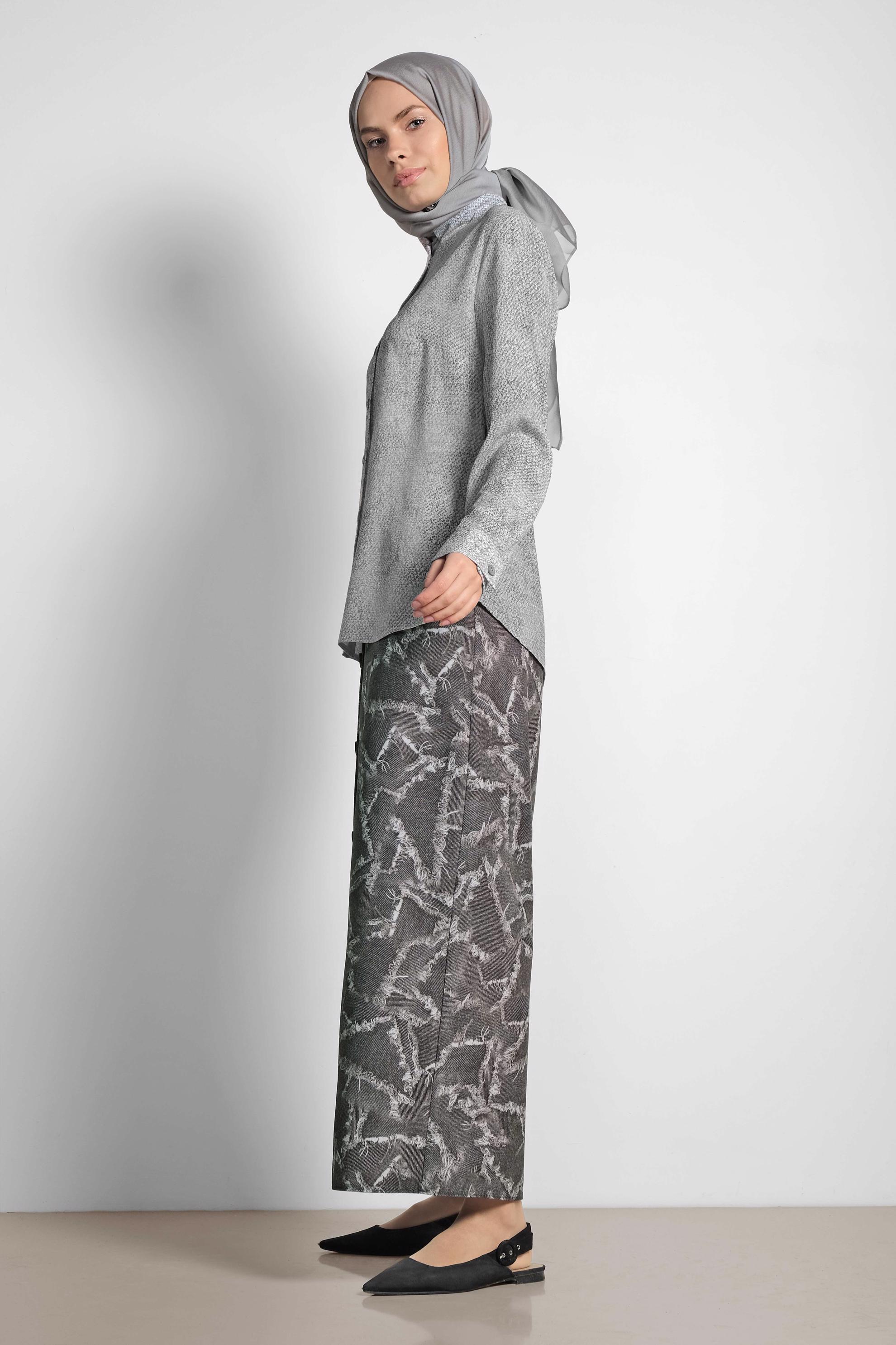 Tesettür giyim GRİ HAKİM YAKA DÜĞMELİ BLUZ 4983-1