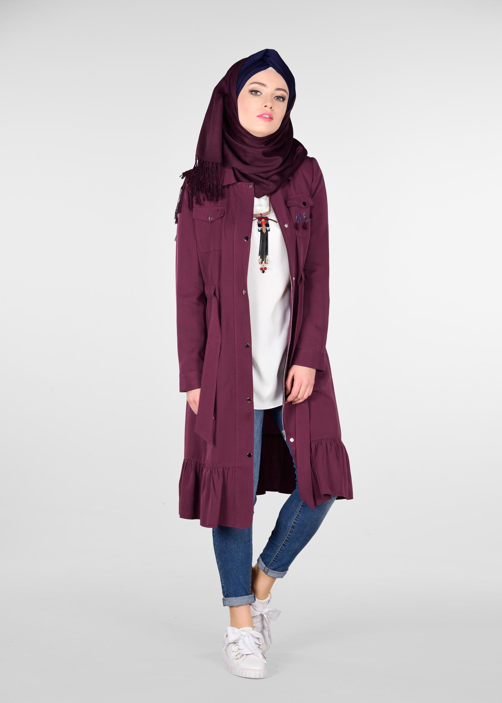 Tesettür giyim MÜRDÜM ETEK UCU VOLANLI BELİ BÜZGÜLÜ TRENÇKOT 1201