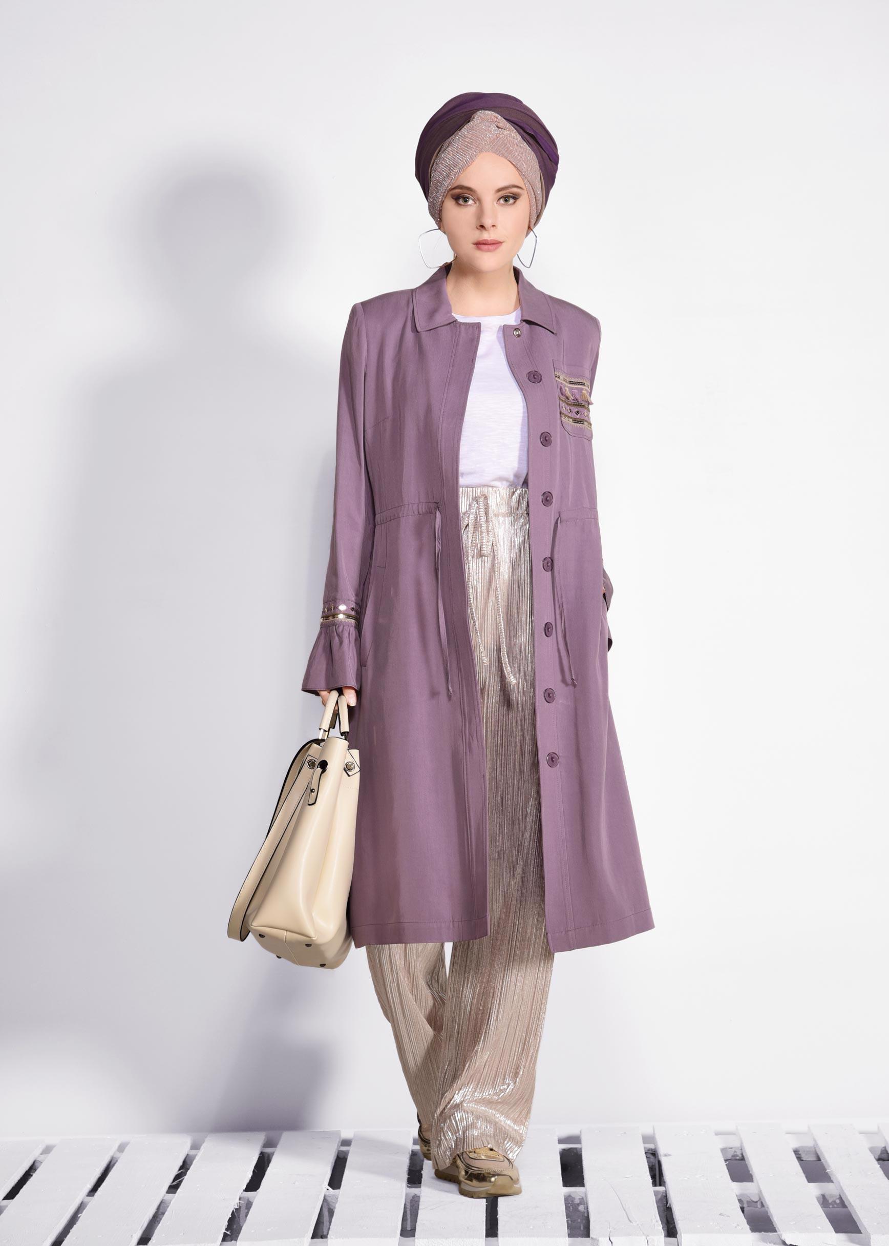 Tesettür giyim MOR İŞLEMELİ BELİ BÜZGÜLÜ TRENÇKOT 1202