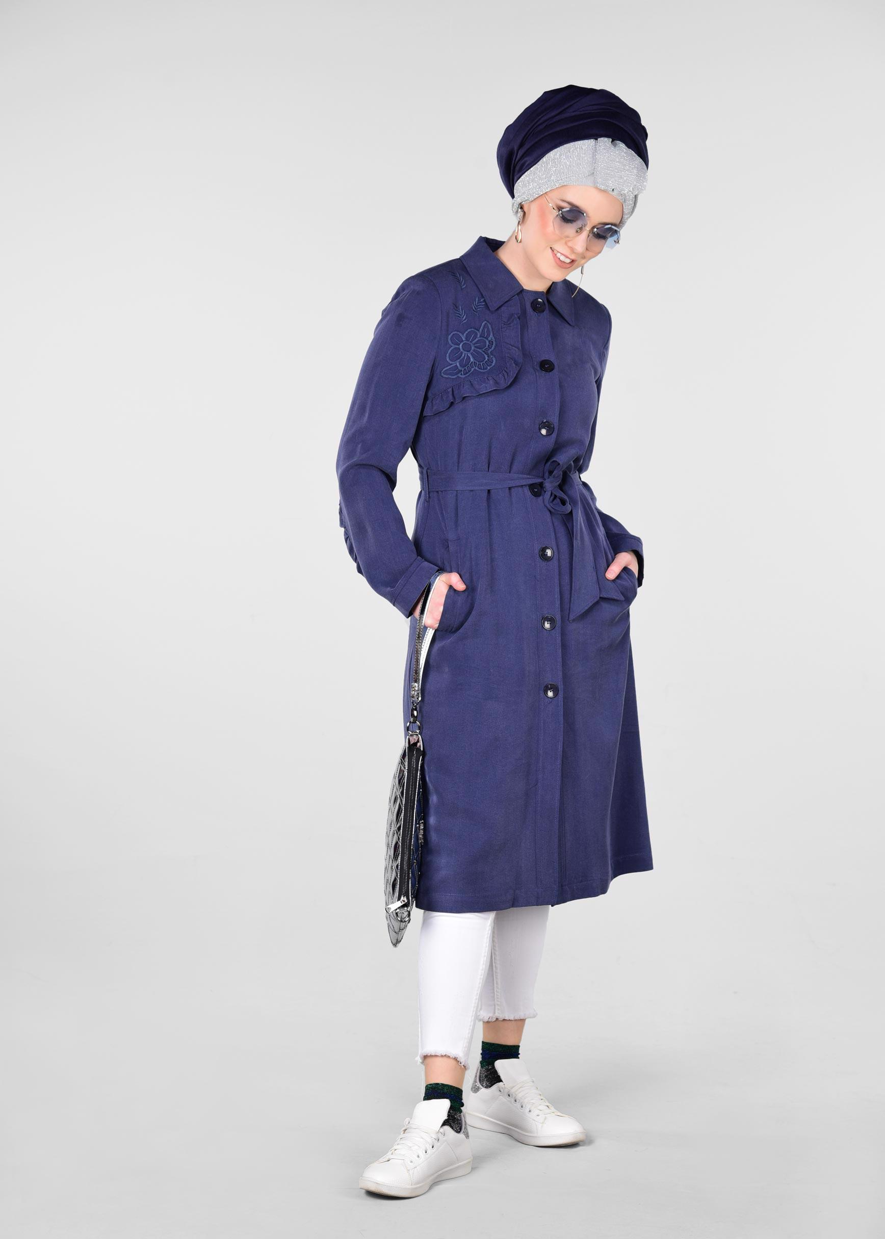 Tesettür giyim LACİVERT SIRT DETAYLI DÜĞMELİ TRENÇKOT 1206