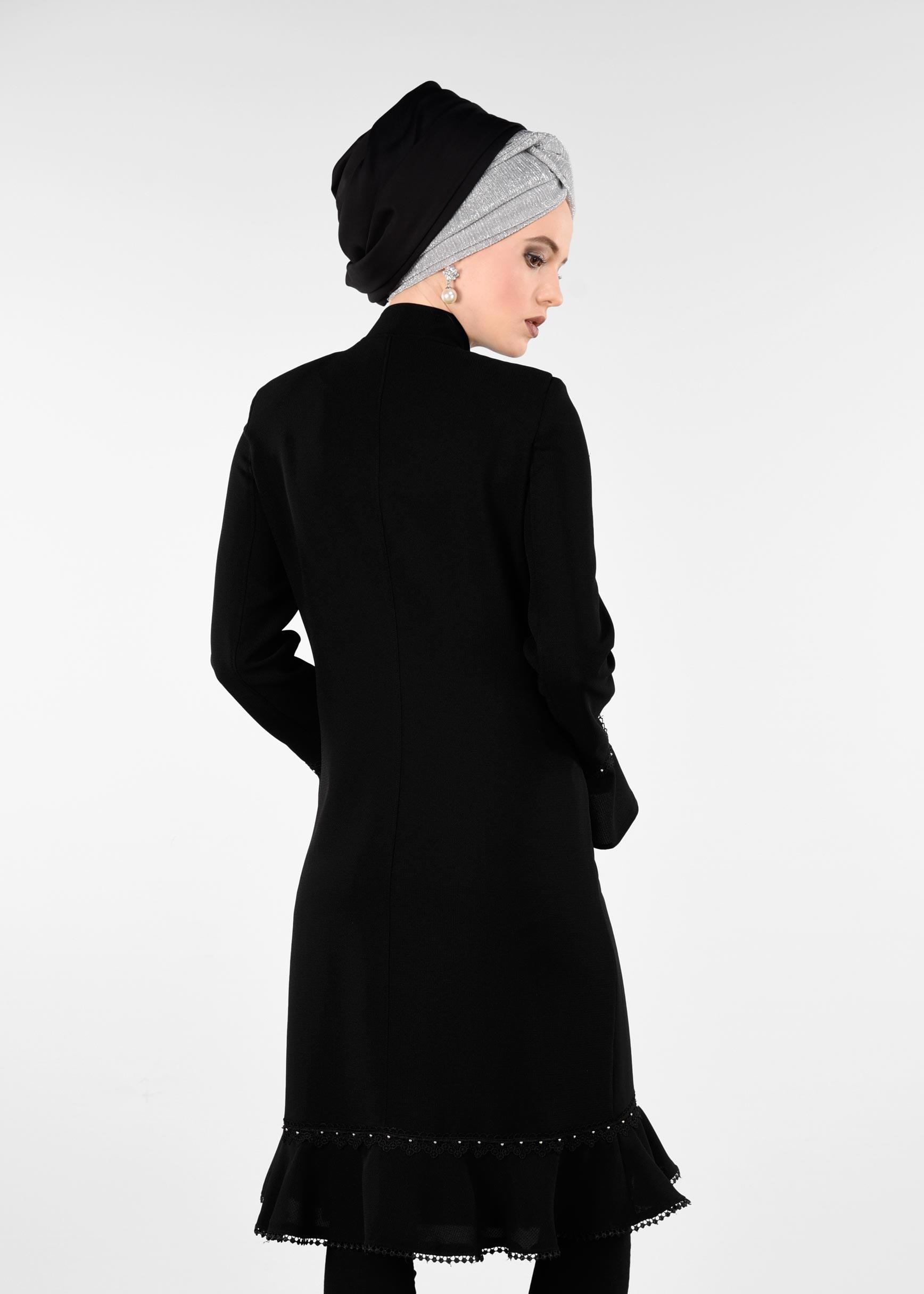 Tesettür giyim SİYAH VOLAN VE DANTEL DETAYLI TRENÇKOT 1210