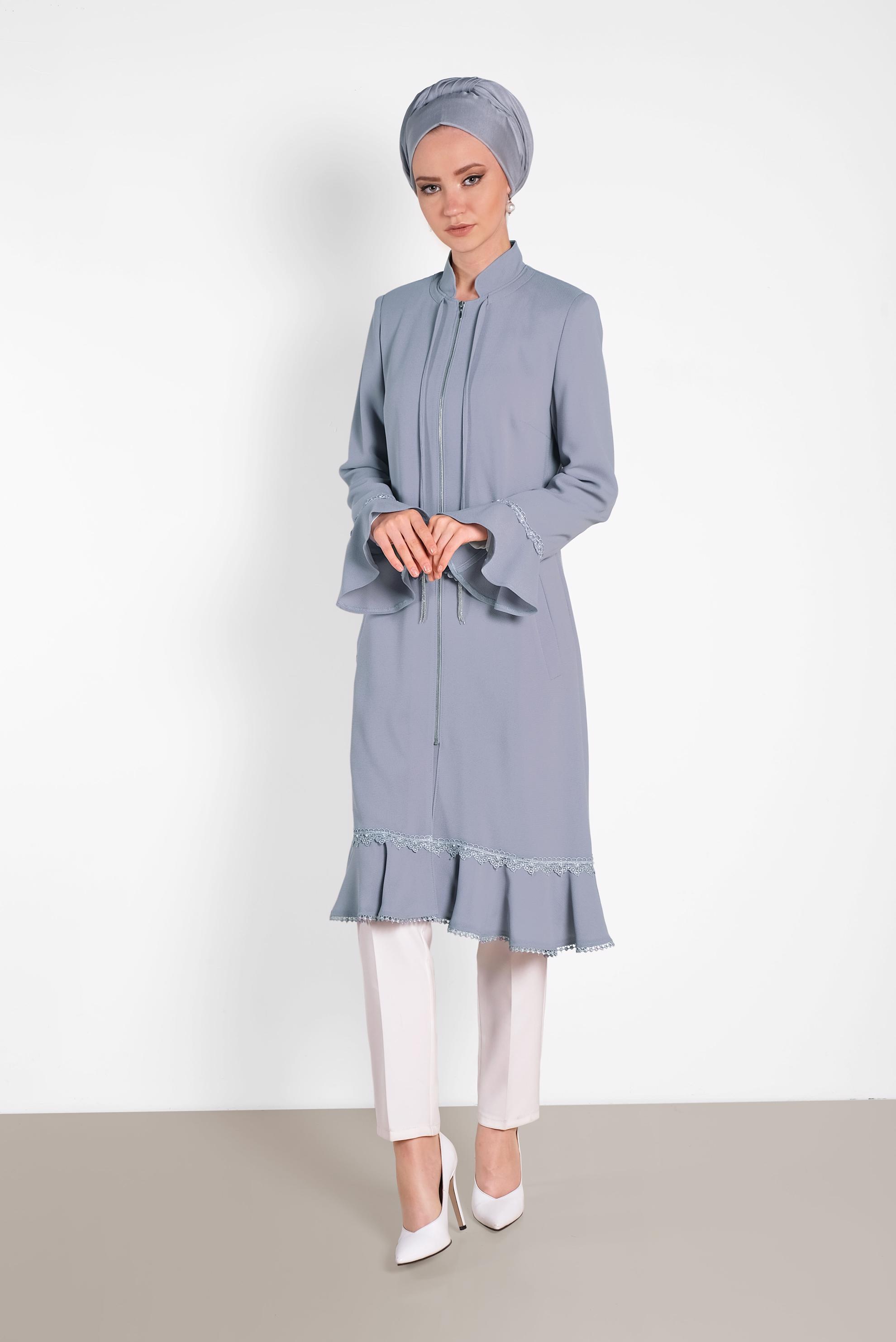 Tesettür giyim MAVİ VOLAN VE DANTEL DETAYLI TRENÇKOT 1210