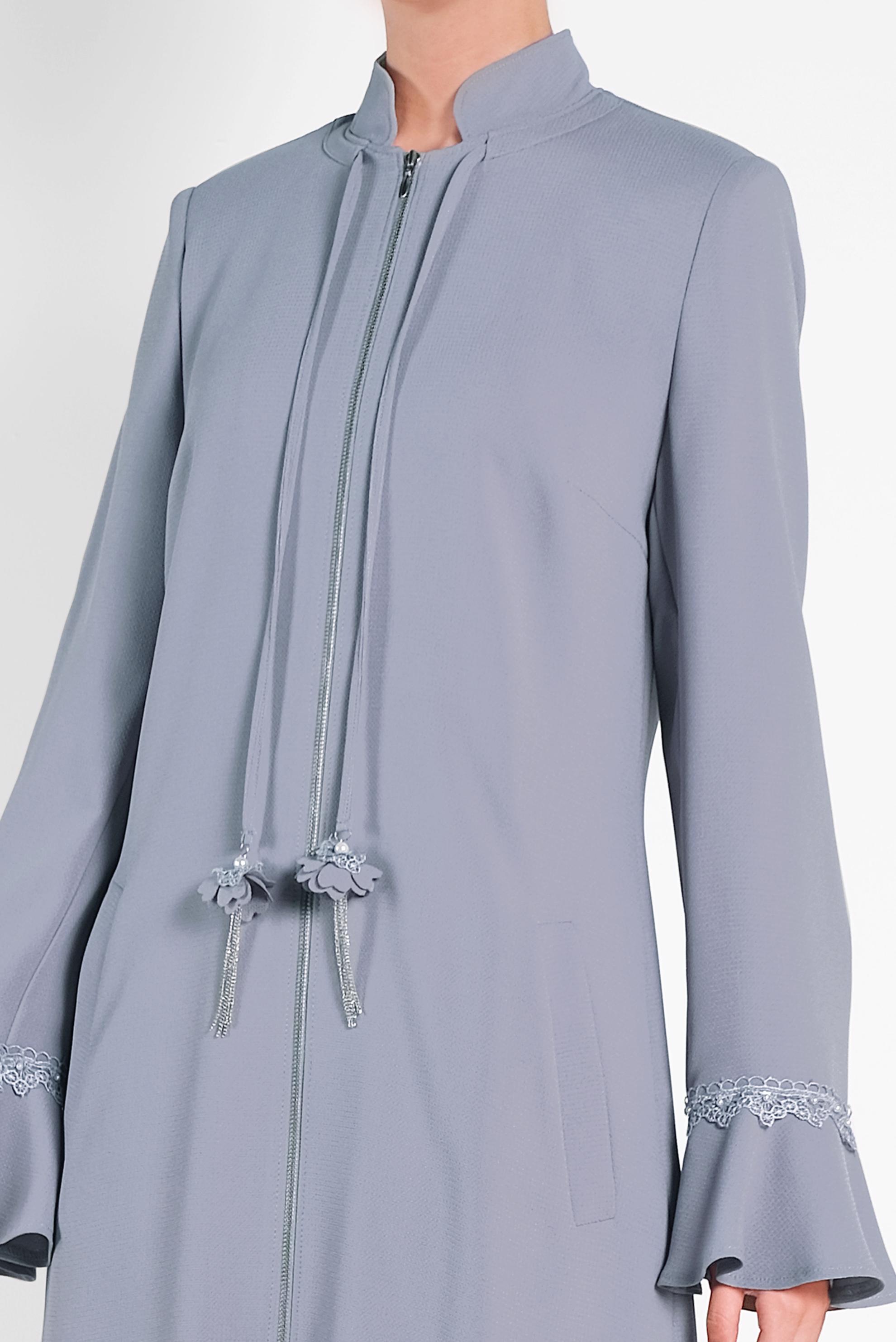 Tesettür giyim MAVİ VOLAN VE DANTEL DETAYLI TRENÇKOT 1210