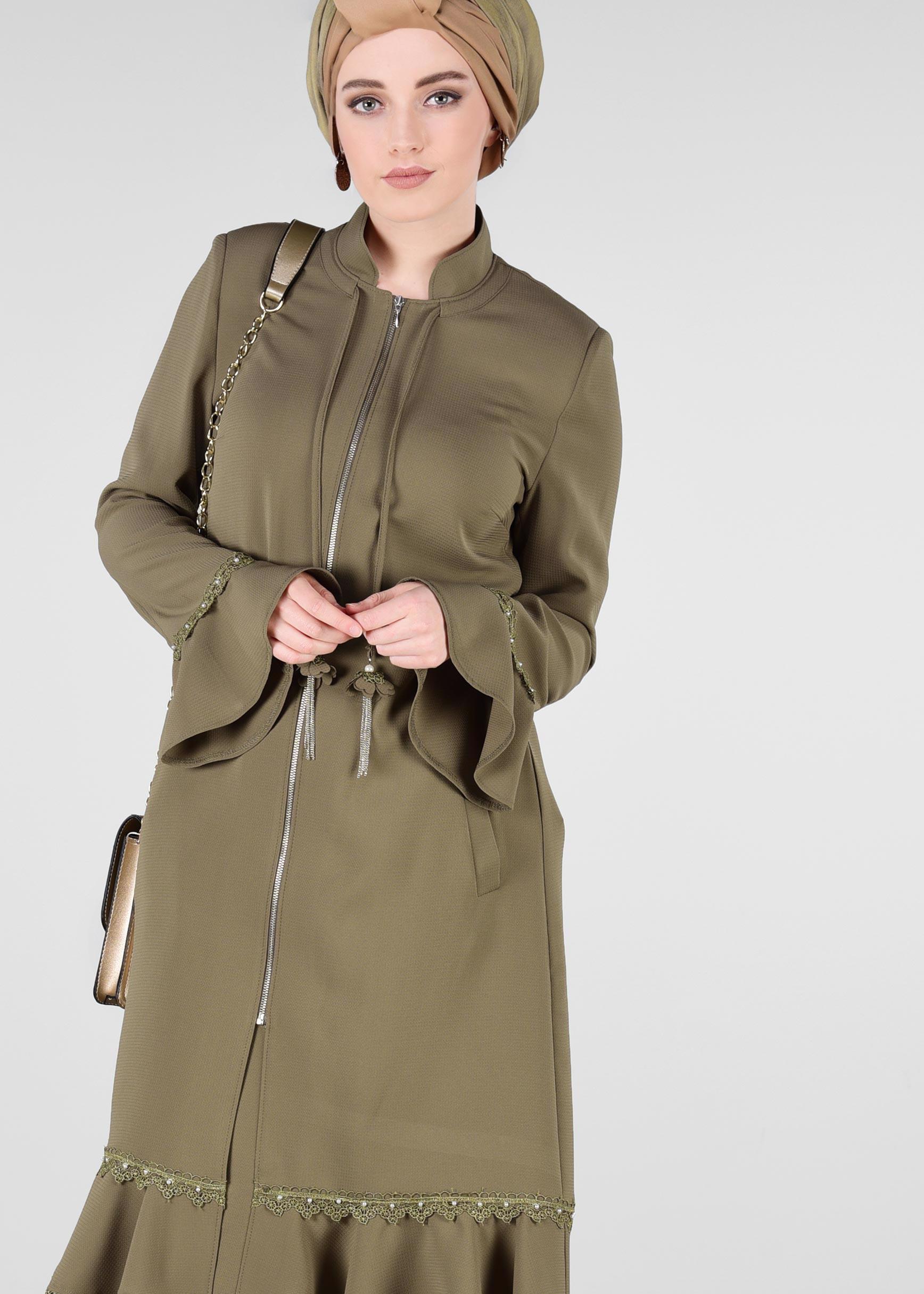 Tesettür giyim HAKİ VOLAN VE DANTEL DETAYLI TRENÇKOT 1210