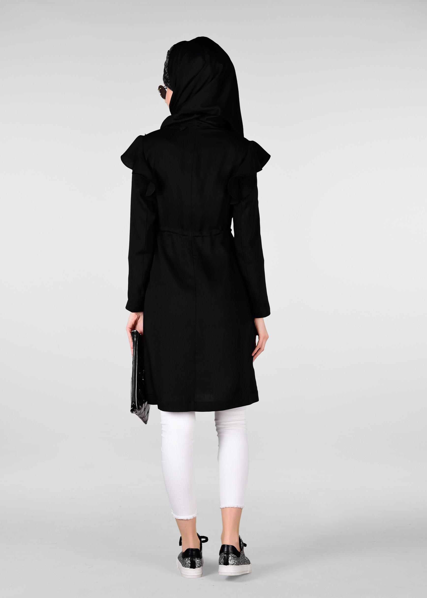 Tesettür giyim SİYAH OMUZLARI VOLANLI TRENÇKOT 1211