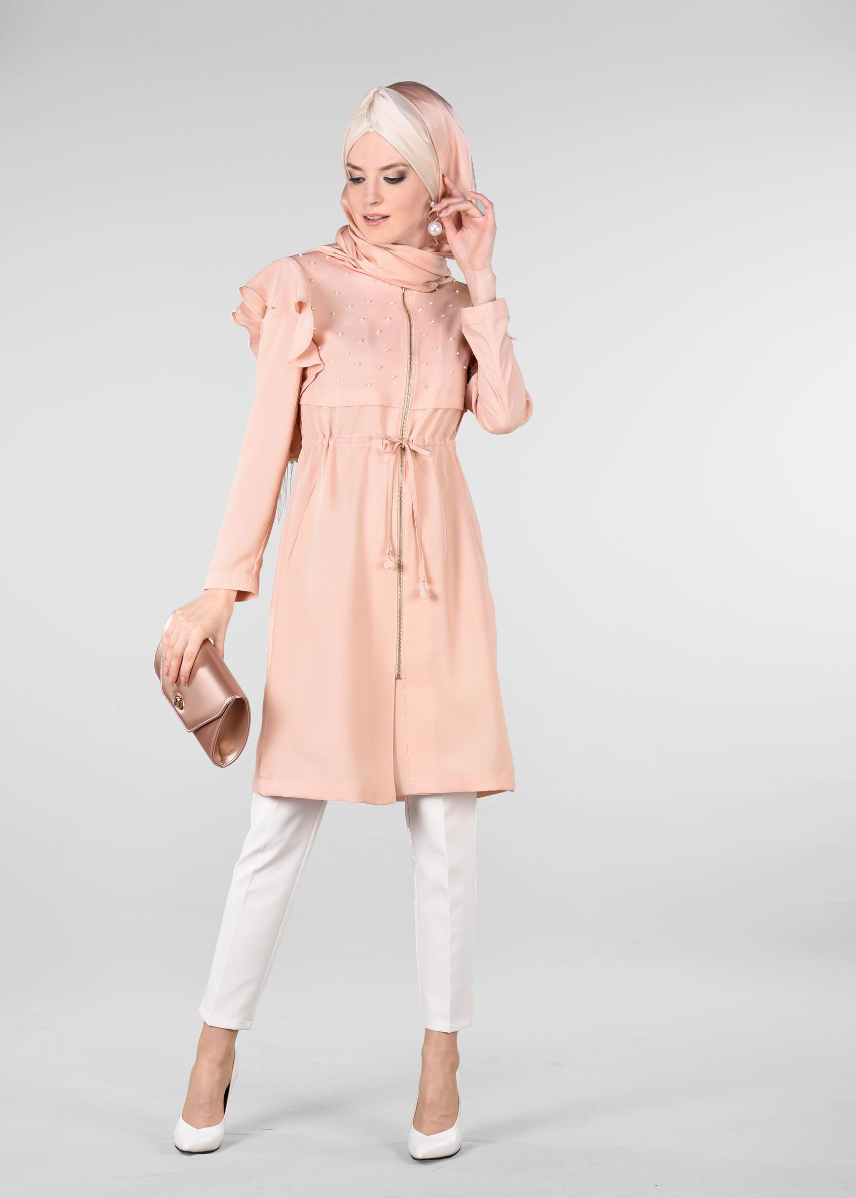 Tesettür giyim PUDRA OMUZLARI VOLANLI TRENÇKOT 1211