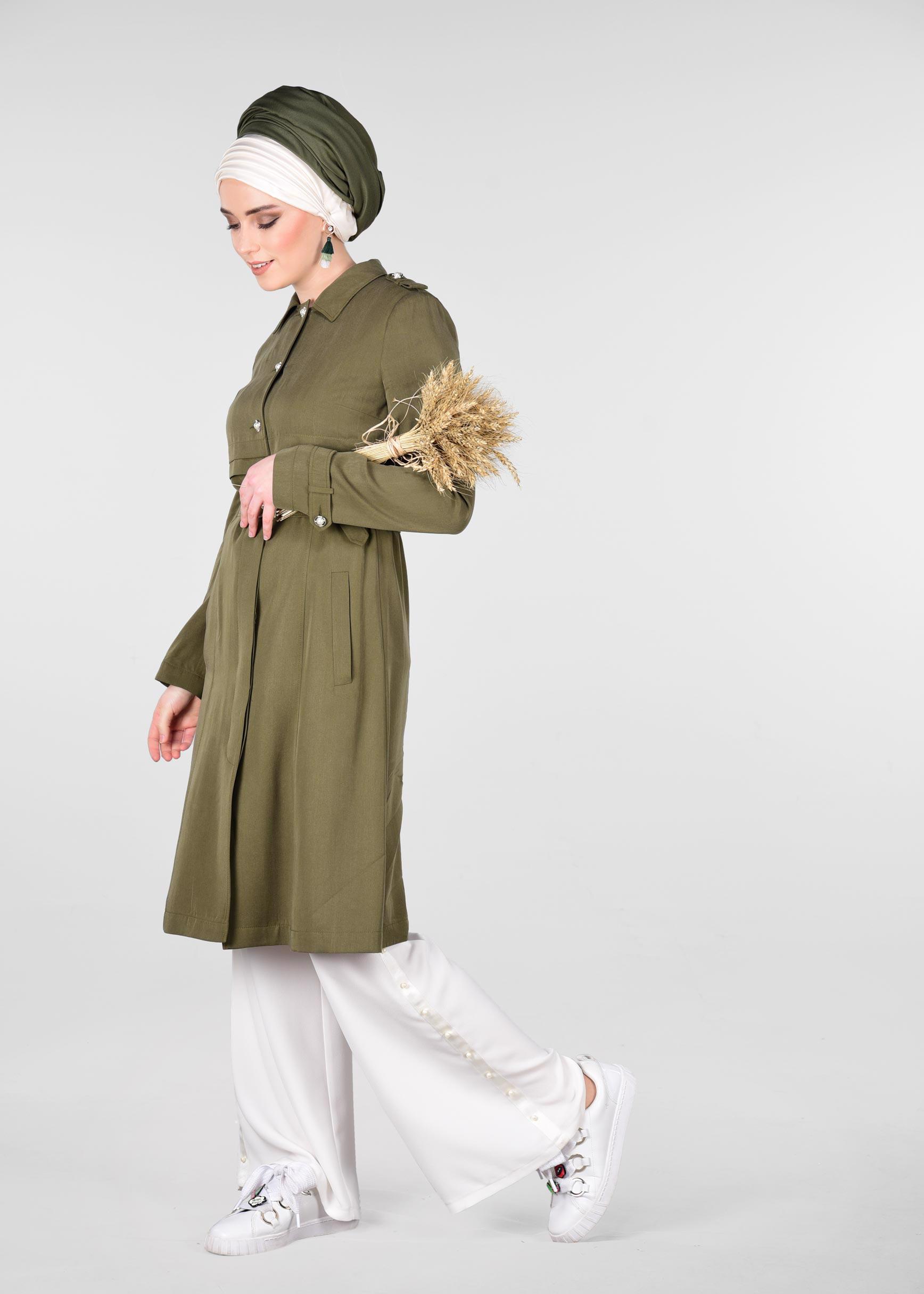 Tesettür giyim HAKİ DÜĞMELİ VE KEMERLİ TENSEL TRENÇKOT 1224