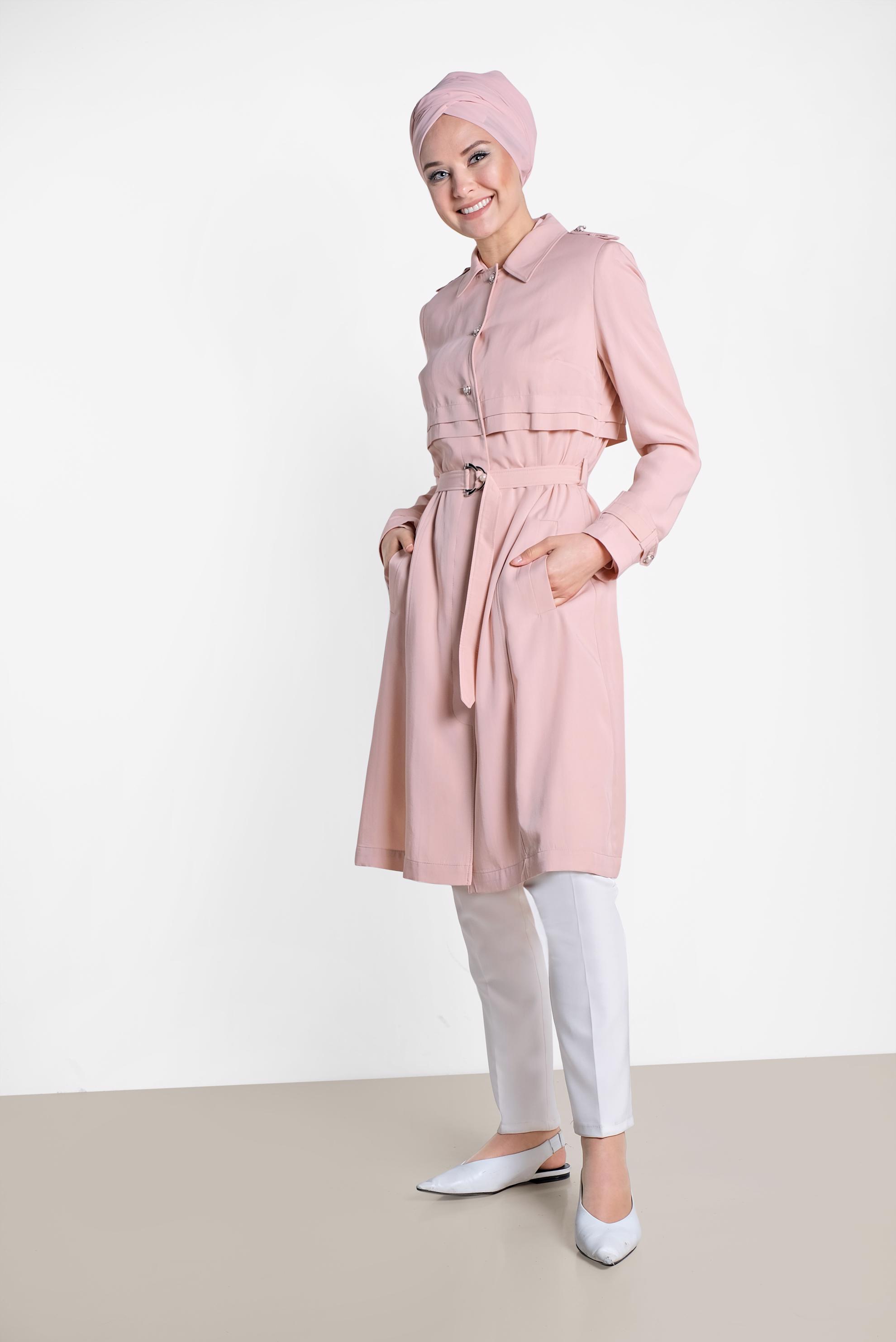 Tesettür giyim PUDRA DÜĞMELİ VE KEMERLİ TENSEL TRENÇKOT 1224