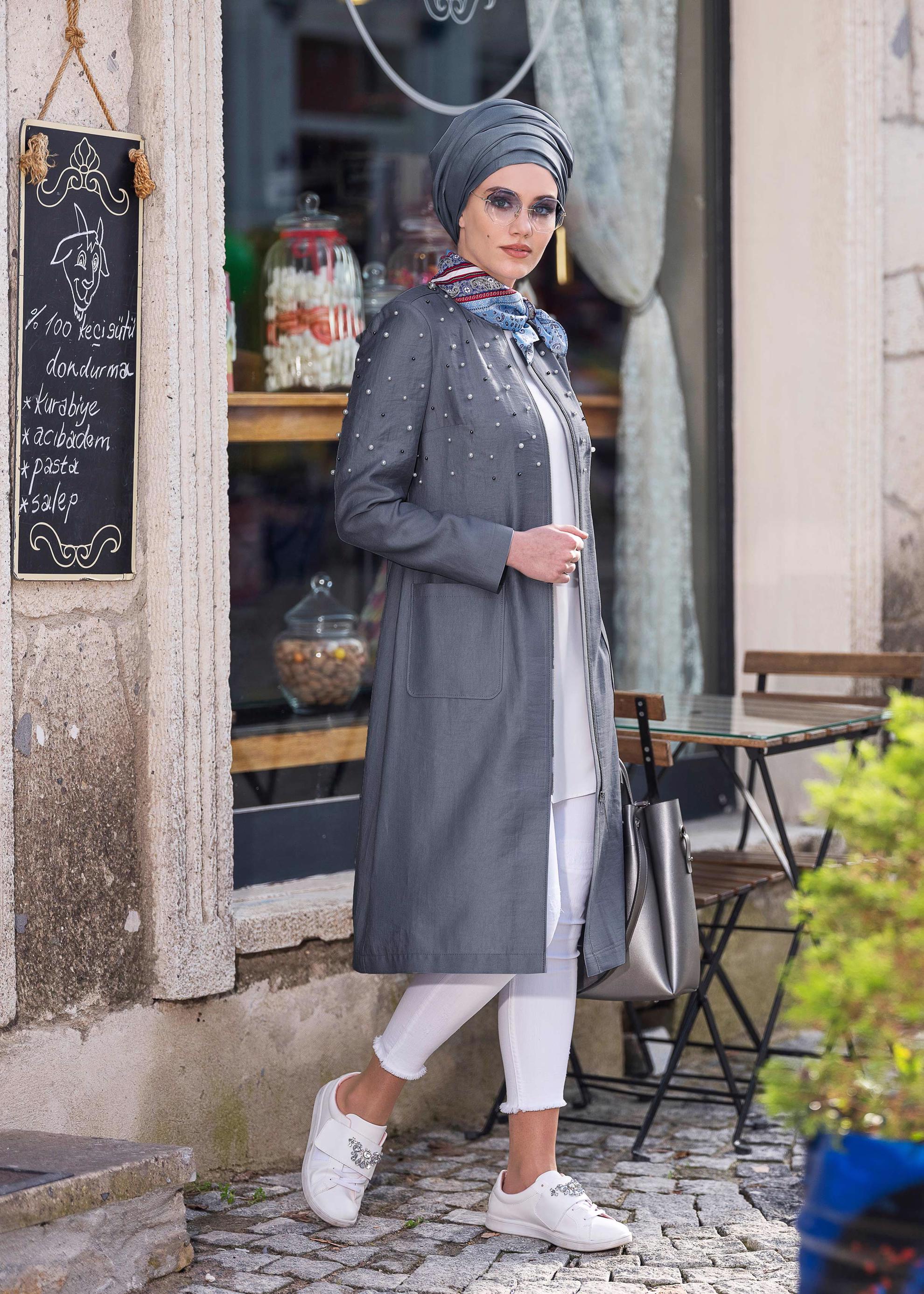 Tesettür giyim GRİ İNCİLİ FERMUARLI TRENÇKOT 1225