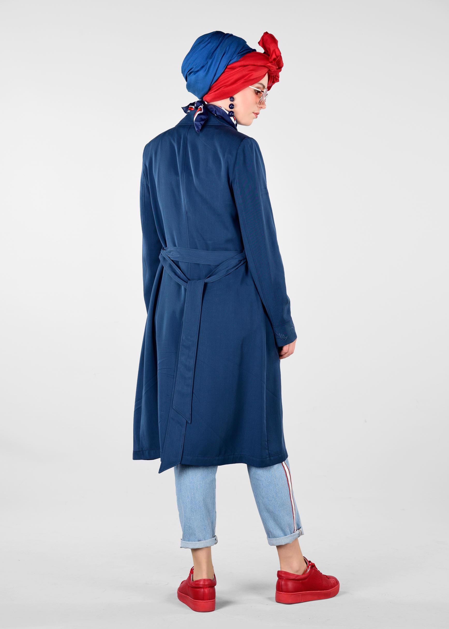 Tesettür giyim LACİVERT YAPRAK BASKILI FERMUARLI TRENÇKOT 1242 