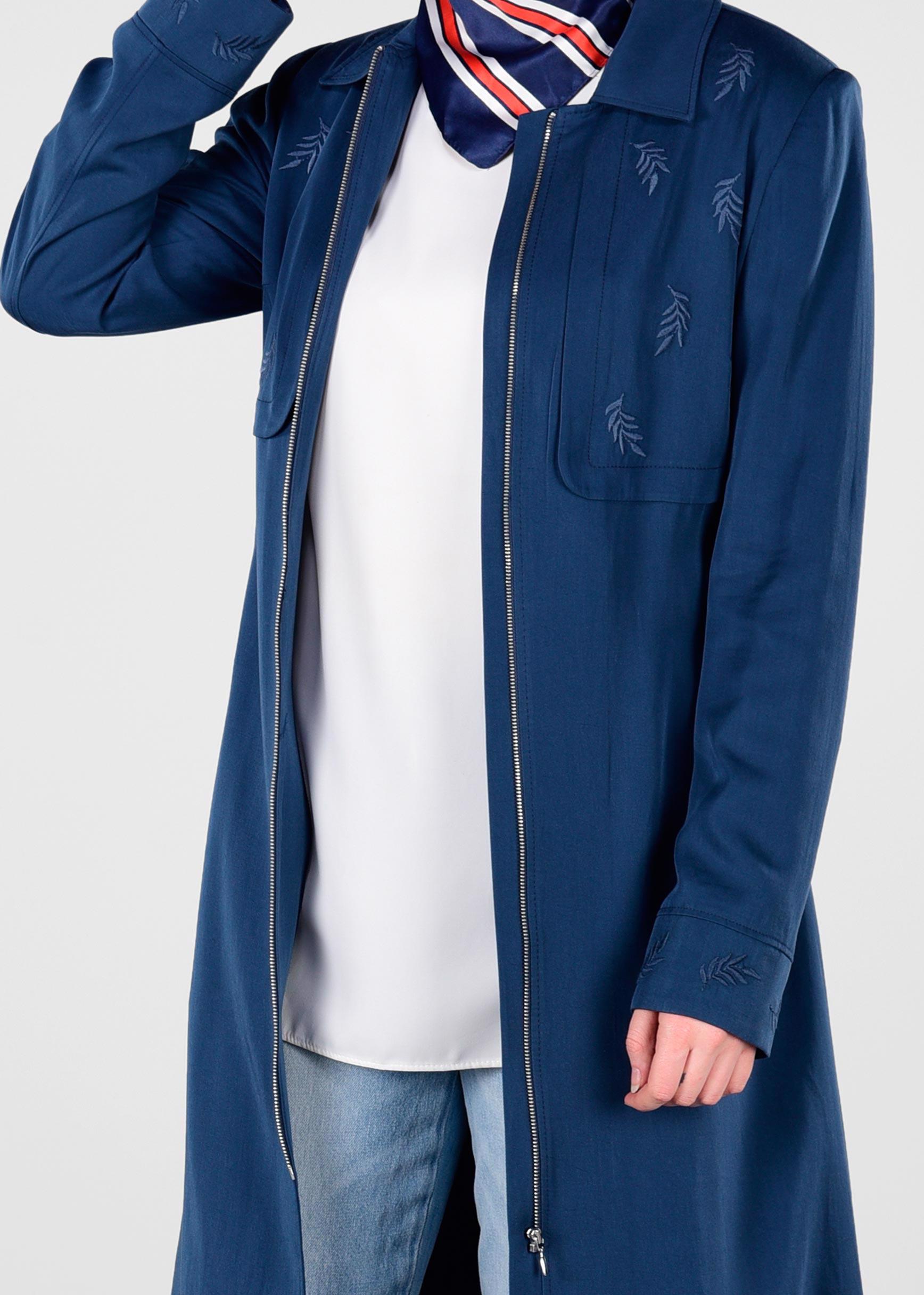 Tesettür giyim LACİVERT YAPRAK BASKILI FERMUARLI TRENÇKOT 1242 