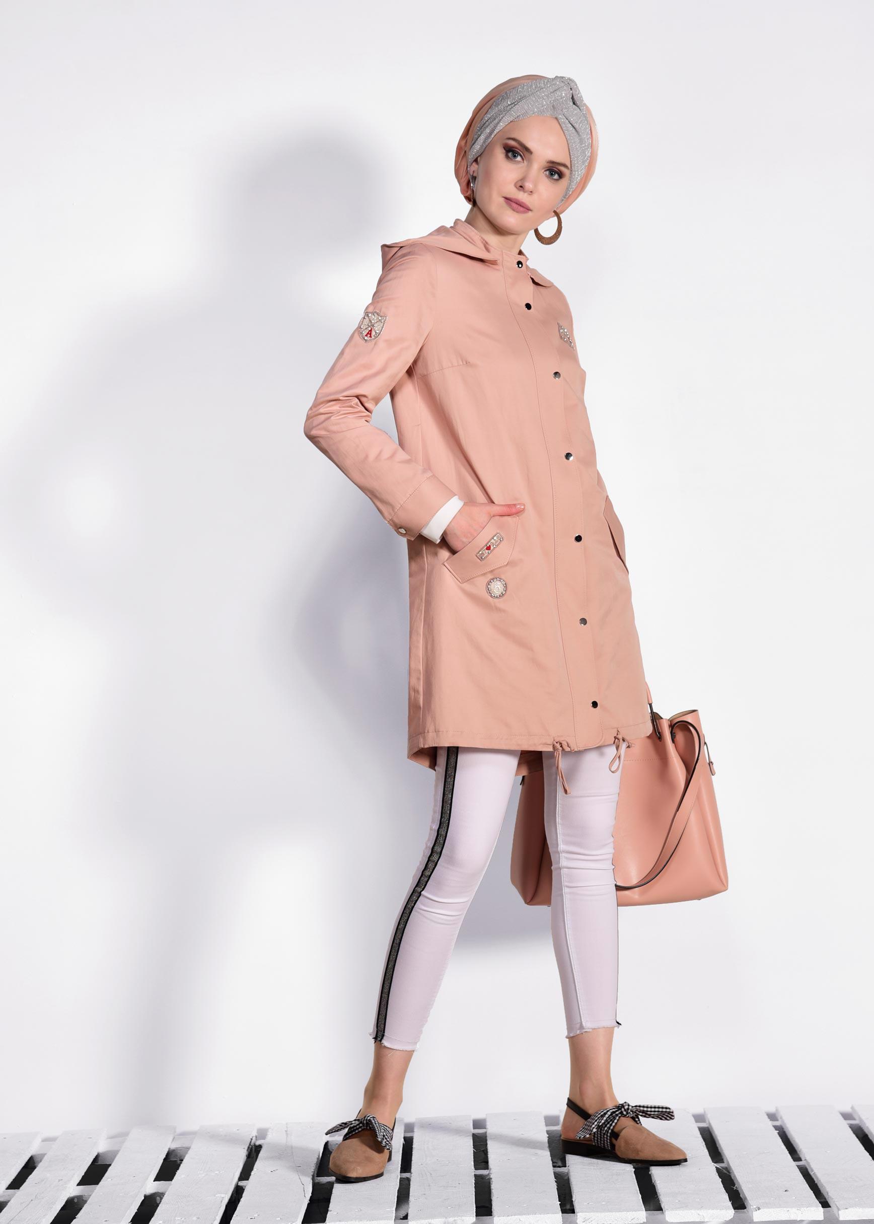 Tesettür giyim PUDRA ÇITÇIT VE CEPLİ TRENÇKOT 1271 
