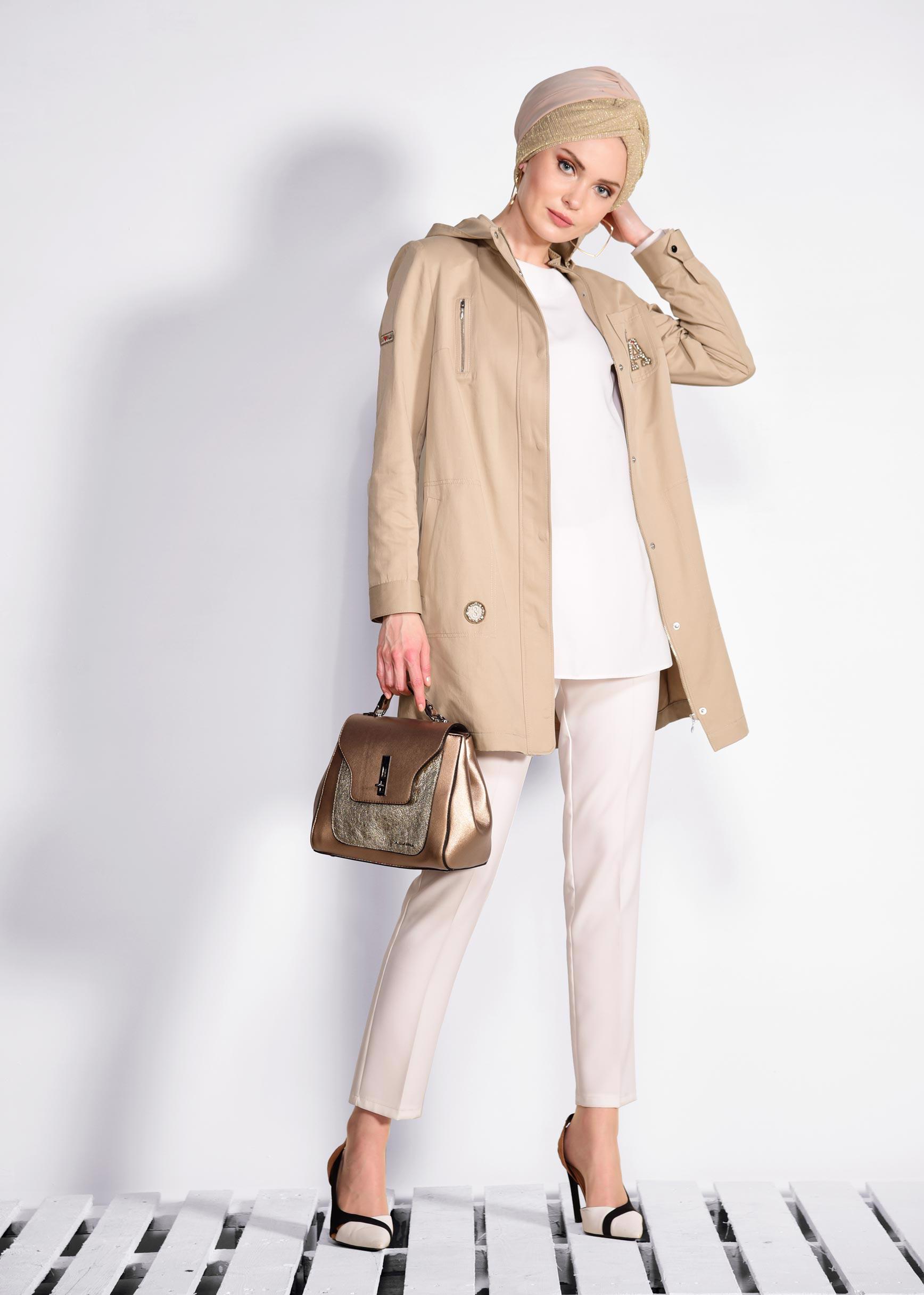 Tesettür giyim BEJ ÇITÇITLI KAPÜŞONLU TRENÇKOT 1273 