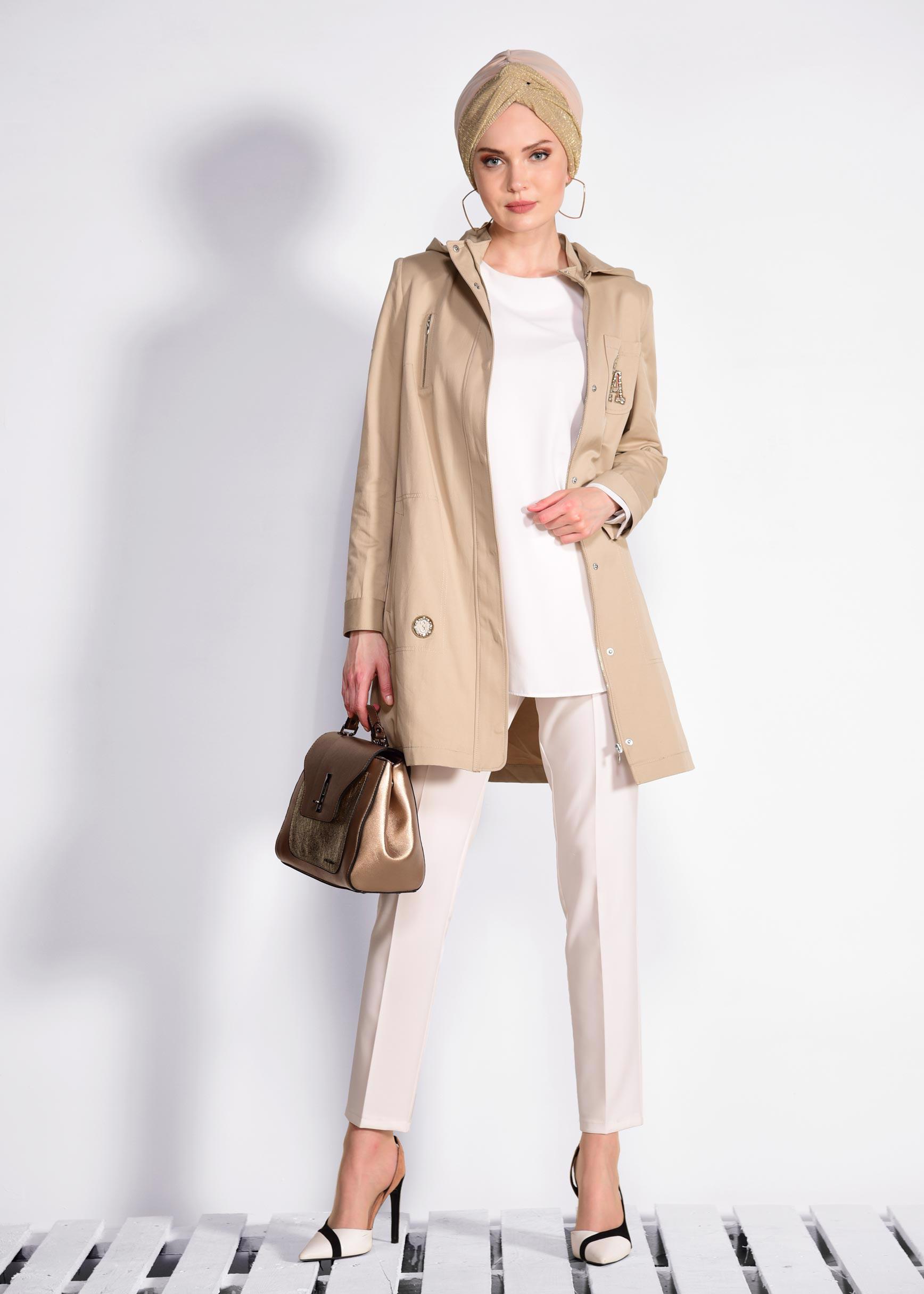 Tesettür giyim BEJ ÇITÇITLI KAPÜŞONLU TRENÇKOT 1273 