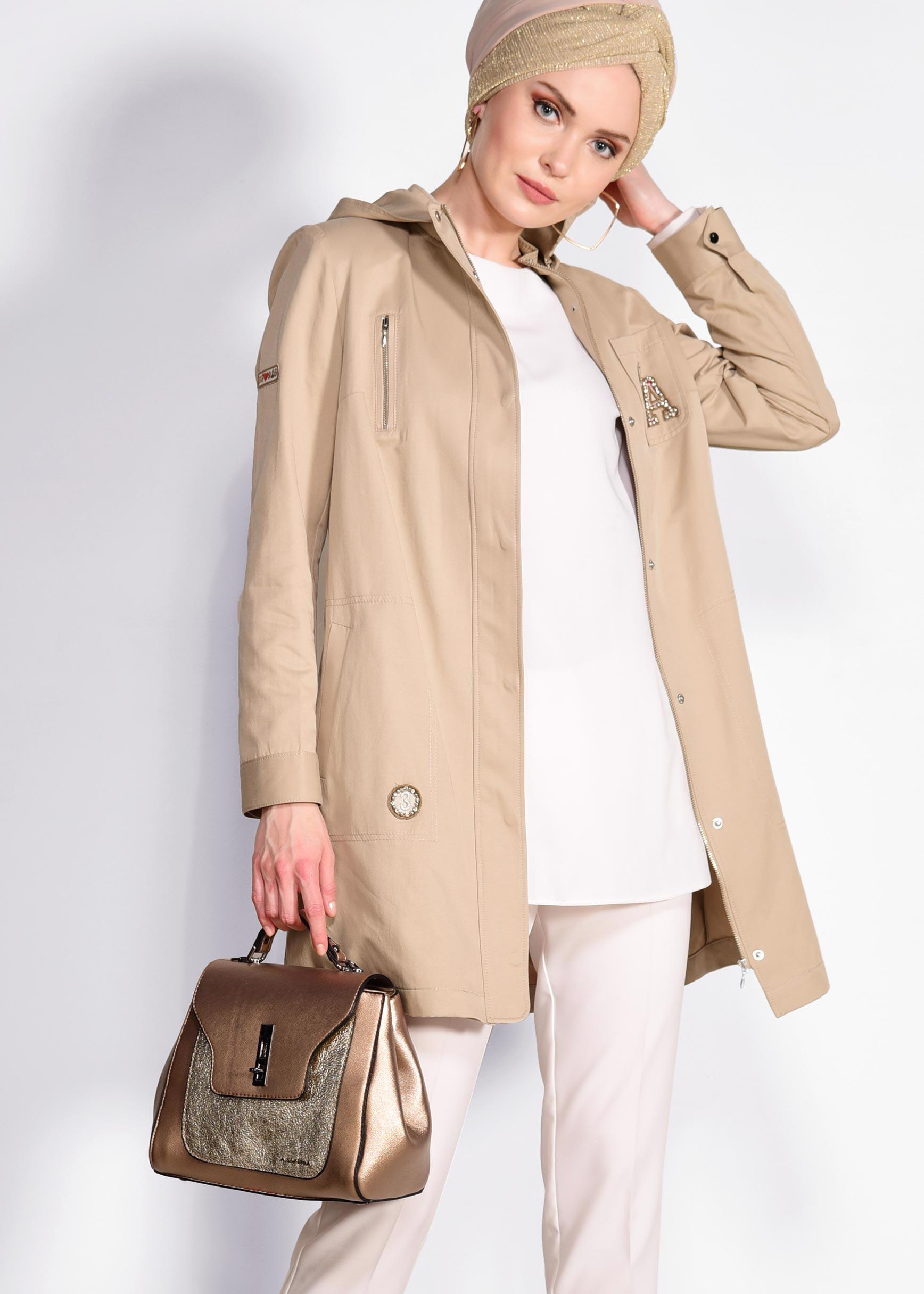 Tesettür giyim BEJ ÇITÇITLI KAPÜŞONLU TRENÇKOT 1273 