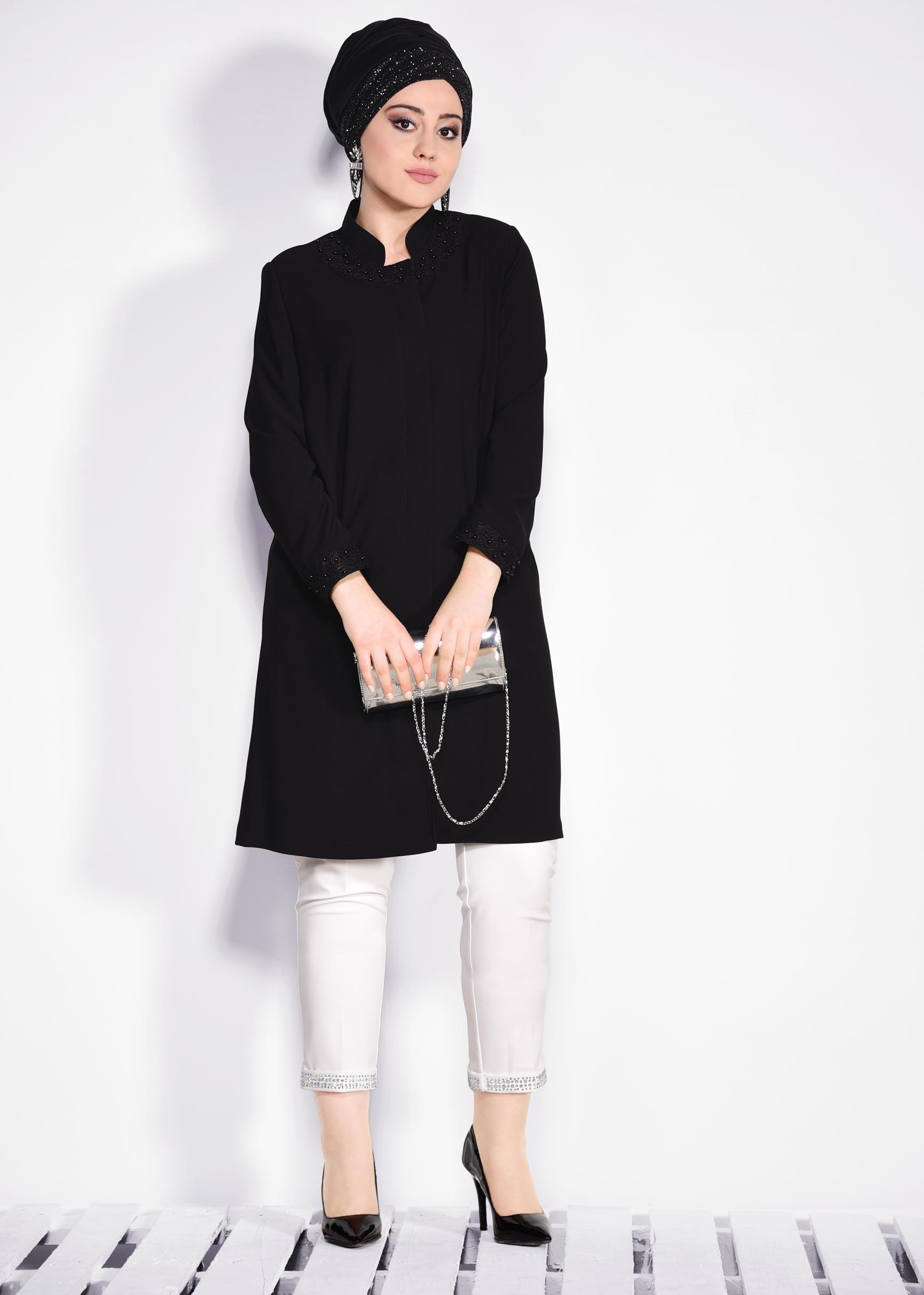 Tesettür giyim SİYAH MANŞET VE YAKASI GÜPÜR  İŞLEMELİ TRENÇKOT 1288 