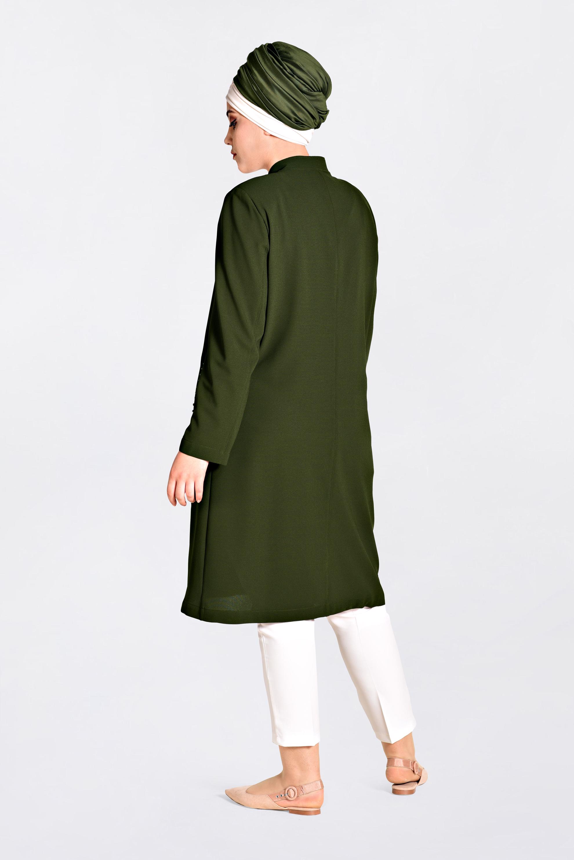 Tesettür giyim HAKİ BONCUK İŞLEMELİ ÖNDEN DÜĞMELİ TRENÇKOT 1293