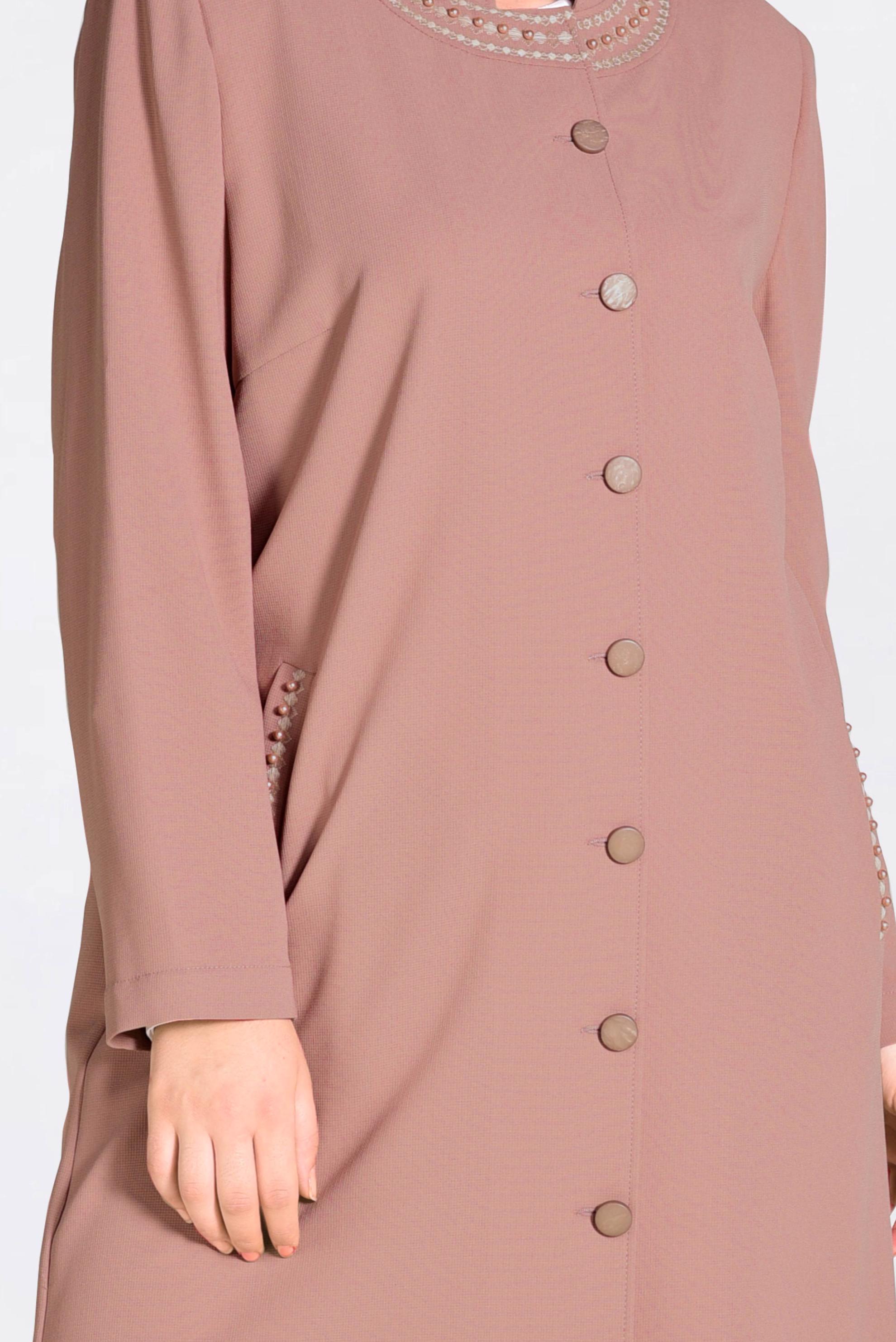 Tesettür giyim PUDRA BONCUK İŞLEMELİ ÖNDEN DÜĞMELİ TRENÇKOT 1293