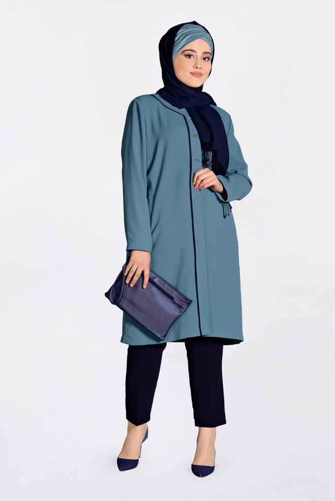Tesettür giyim YEŞİL TAŞ DÜĞMELİ BİYE DETAYLI TRENÇKOT 1294 - ALVİNA