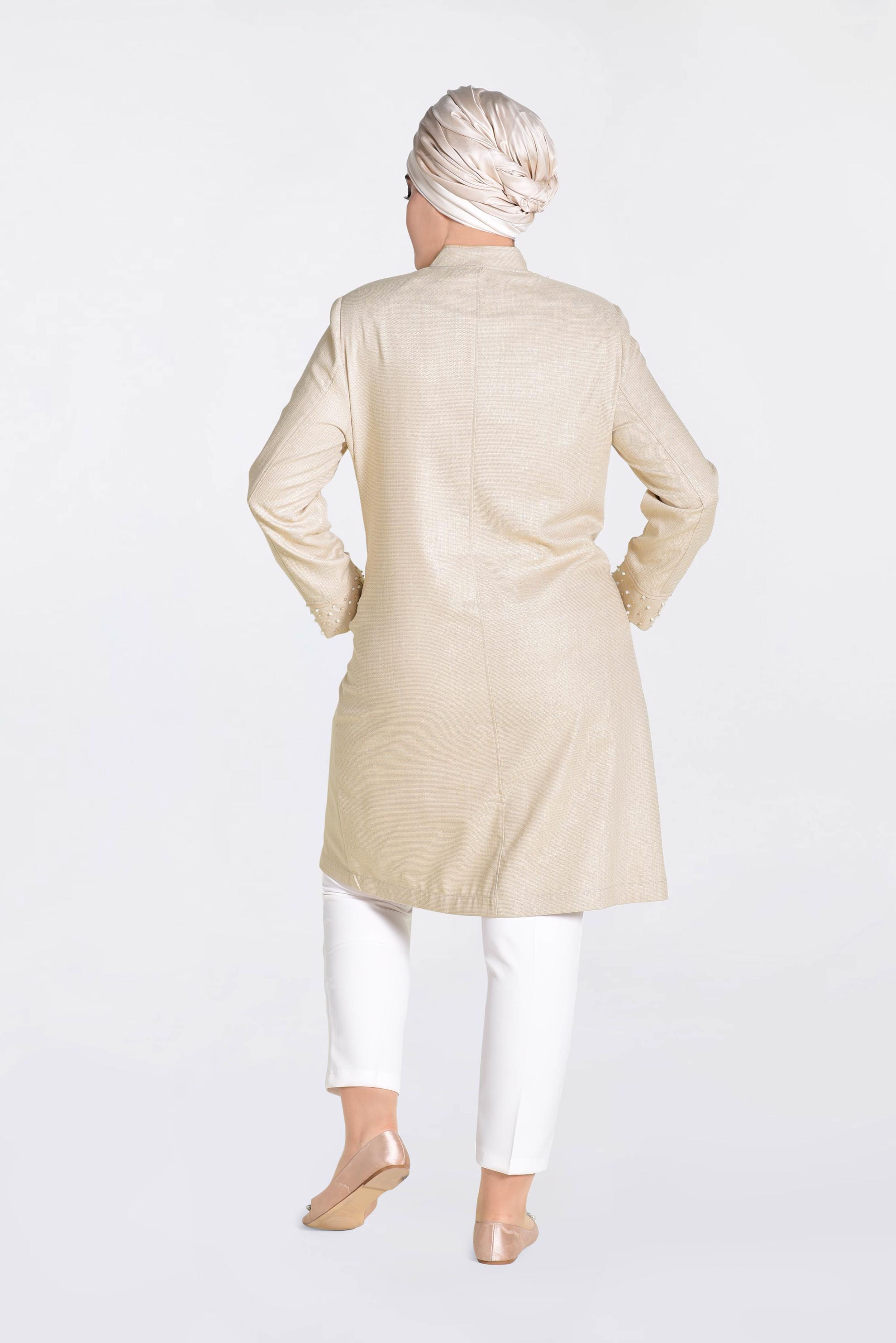 Vêtements hijab BEIGE IMPERMÉABLE À COL MAO AVEC PERLES 1298
