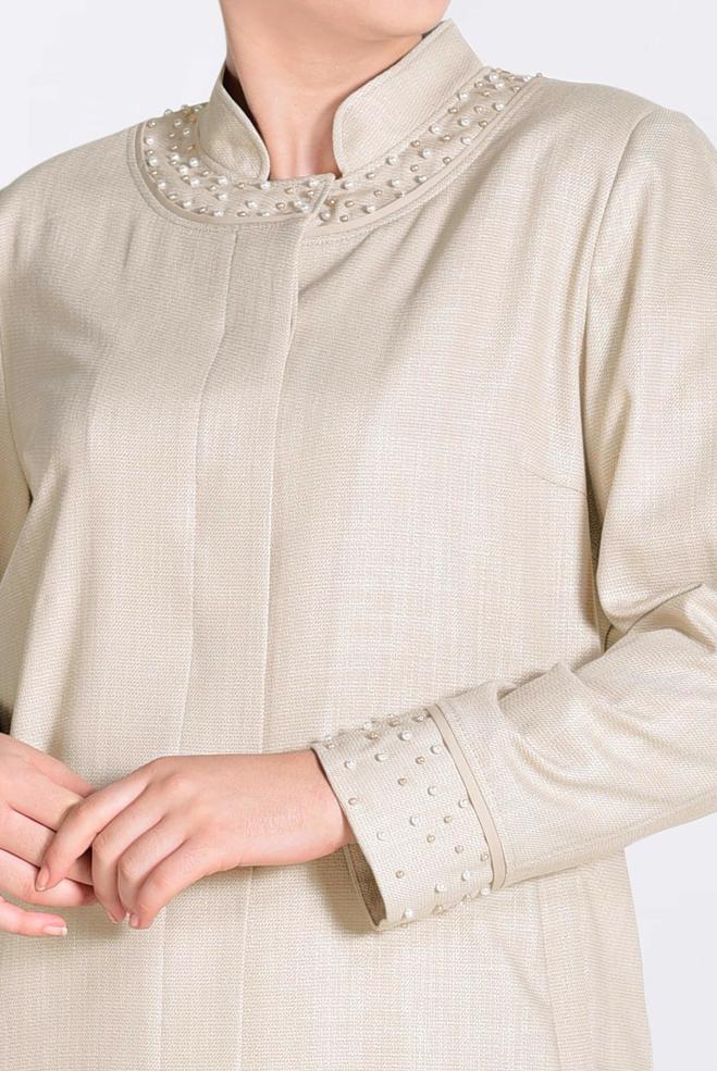 Tesettür giyim BEJ HAKİM YAKA İNCİLİ TRENÇKOT 1298  - ALVİNA