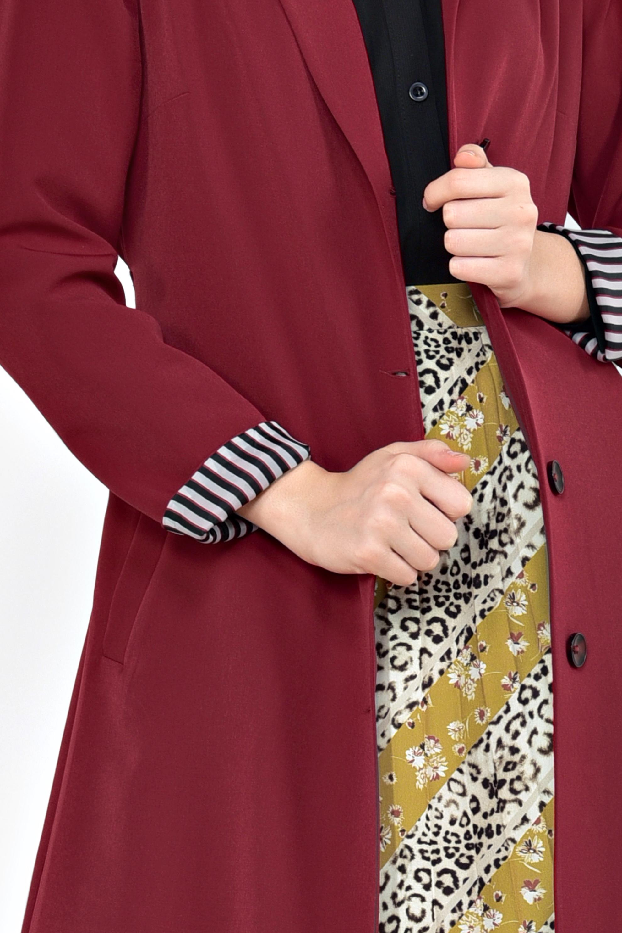 Tesettür giyim KIRMIZI ÇİZGİ DETAYLI BELİ KEMERLİ TRENÇKOT 1404