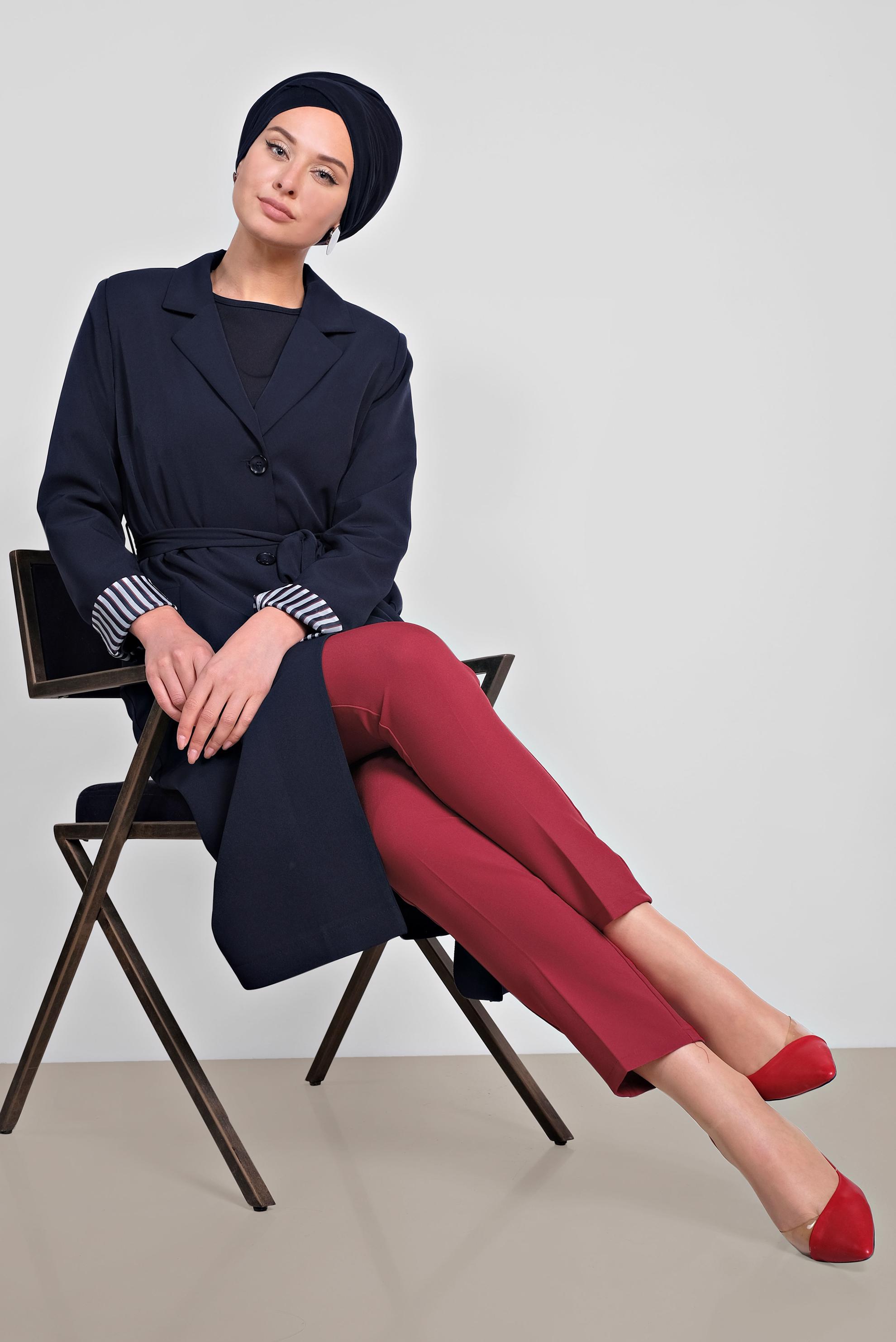 Tesettür giyim LACİVERT ÇİZGİ DETAYLI BELİ KEMERLİ TRENÇKOT 1404