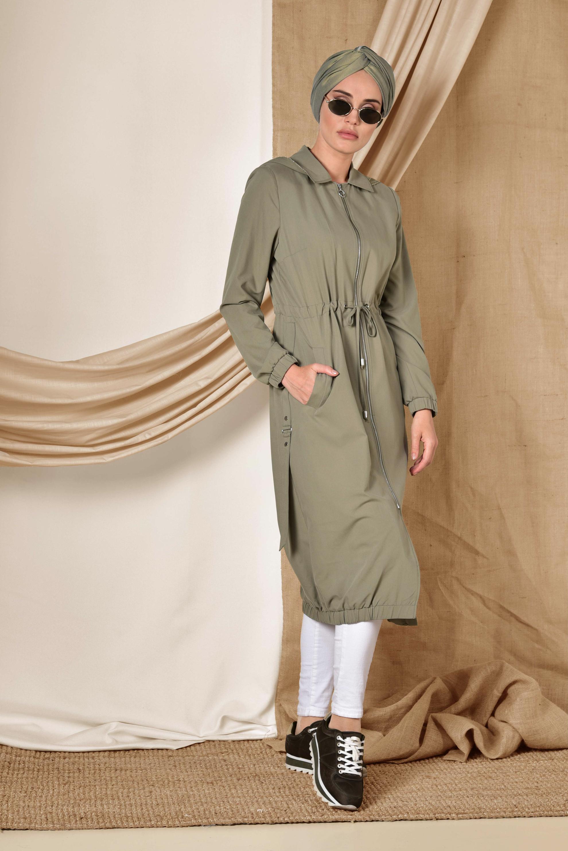 Tesettür giyim HAKİ ETEK UCU LASTİKLİ FERMUARLI TRENÇKOT 1406