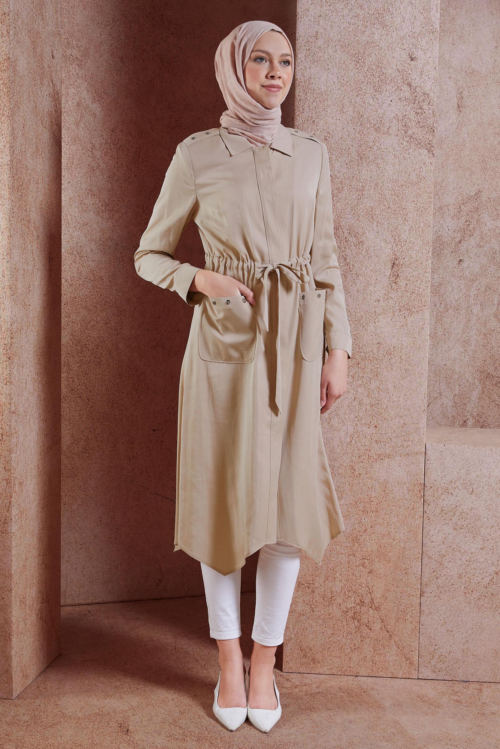 Tesettür giyim BEJ ASİMETRİK KESİM DÜĞMELİ TRENÇKOT 1407