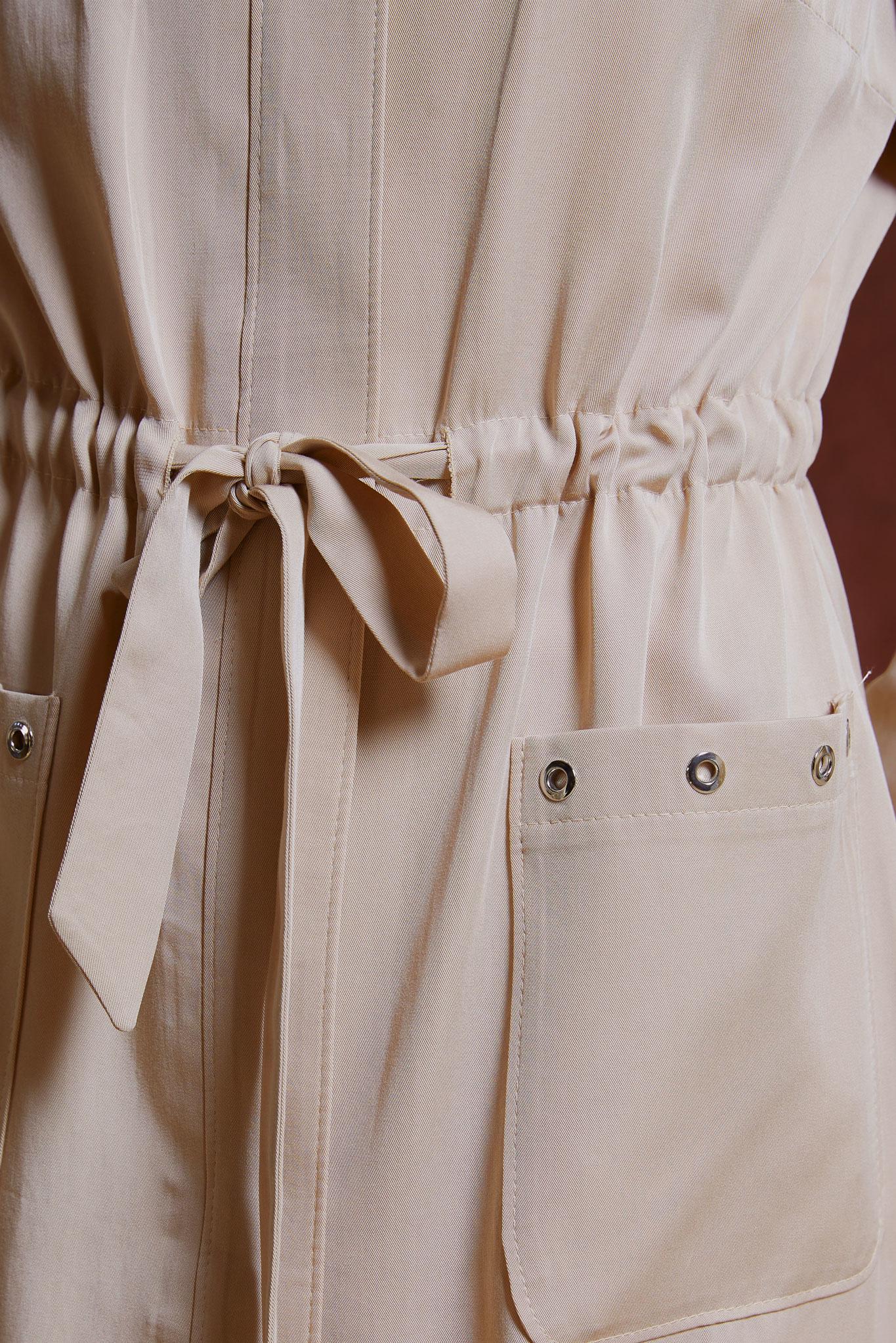 Tesettür giyim BEJ ASİMETRİK KESİM DÜĞMELİ TRENÇKOT 1407