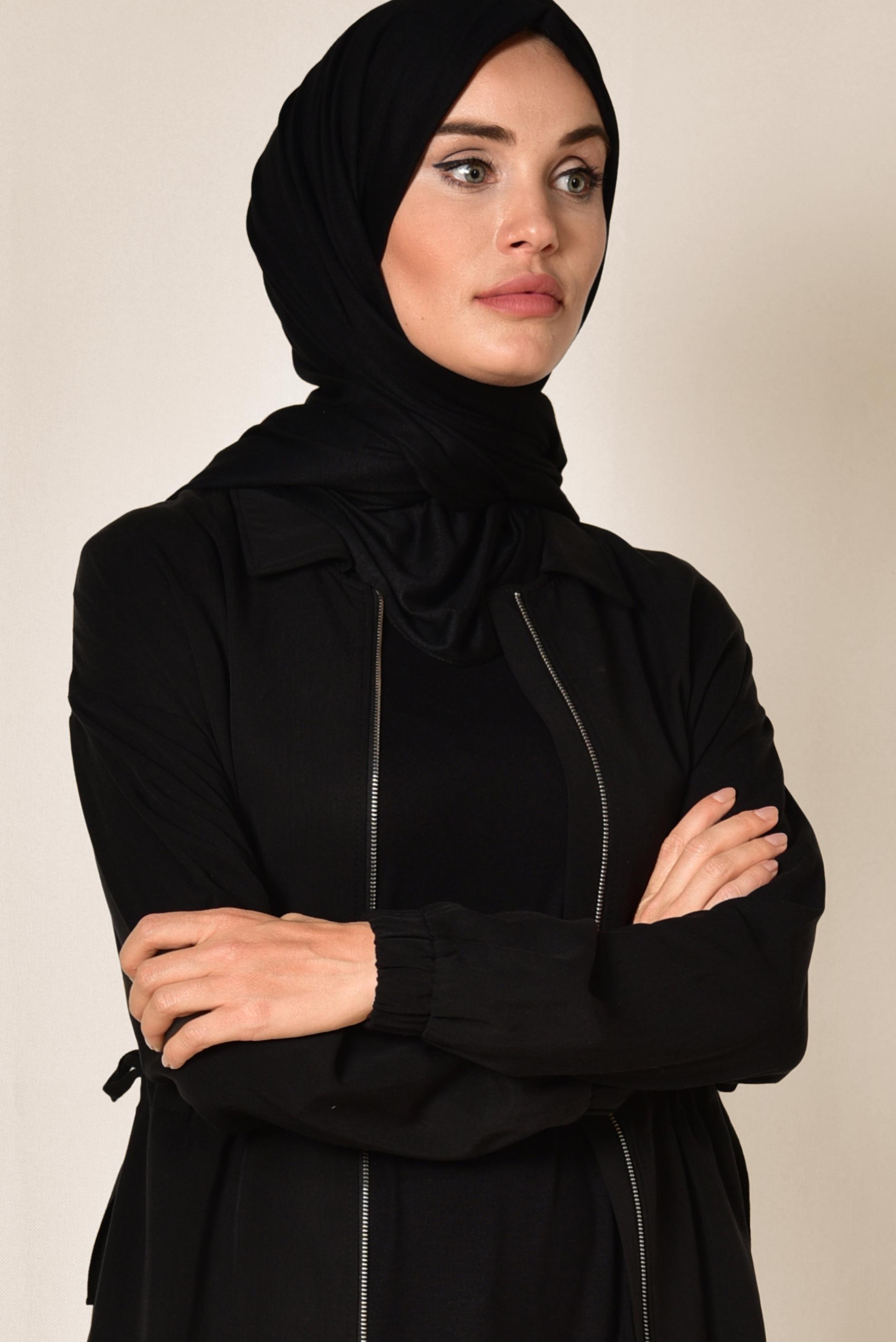 Tesettür giyim SİYAH BELİ BÜZGÜLÜ TENSEL TRENÇKOT 1408