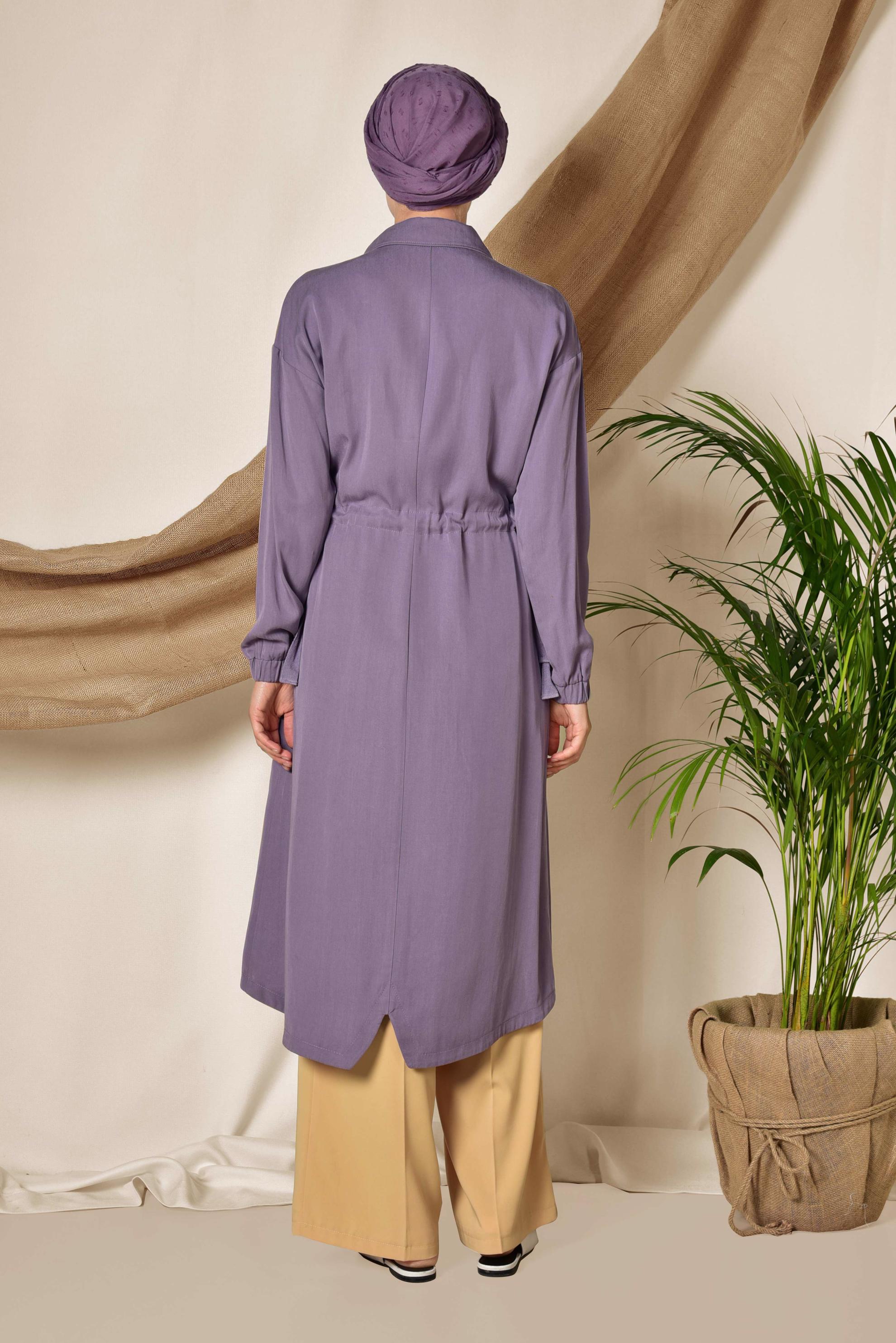 Tesettür giyim MOR BELİ BÜZGÜLÜ TENSEL TRENÇKOT 1408