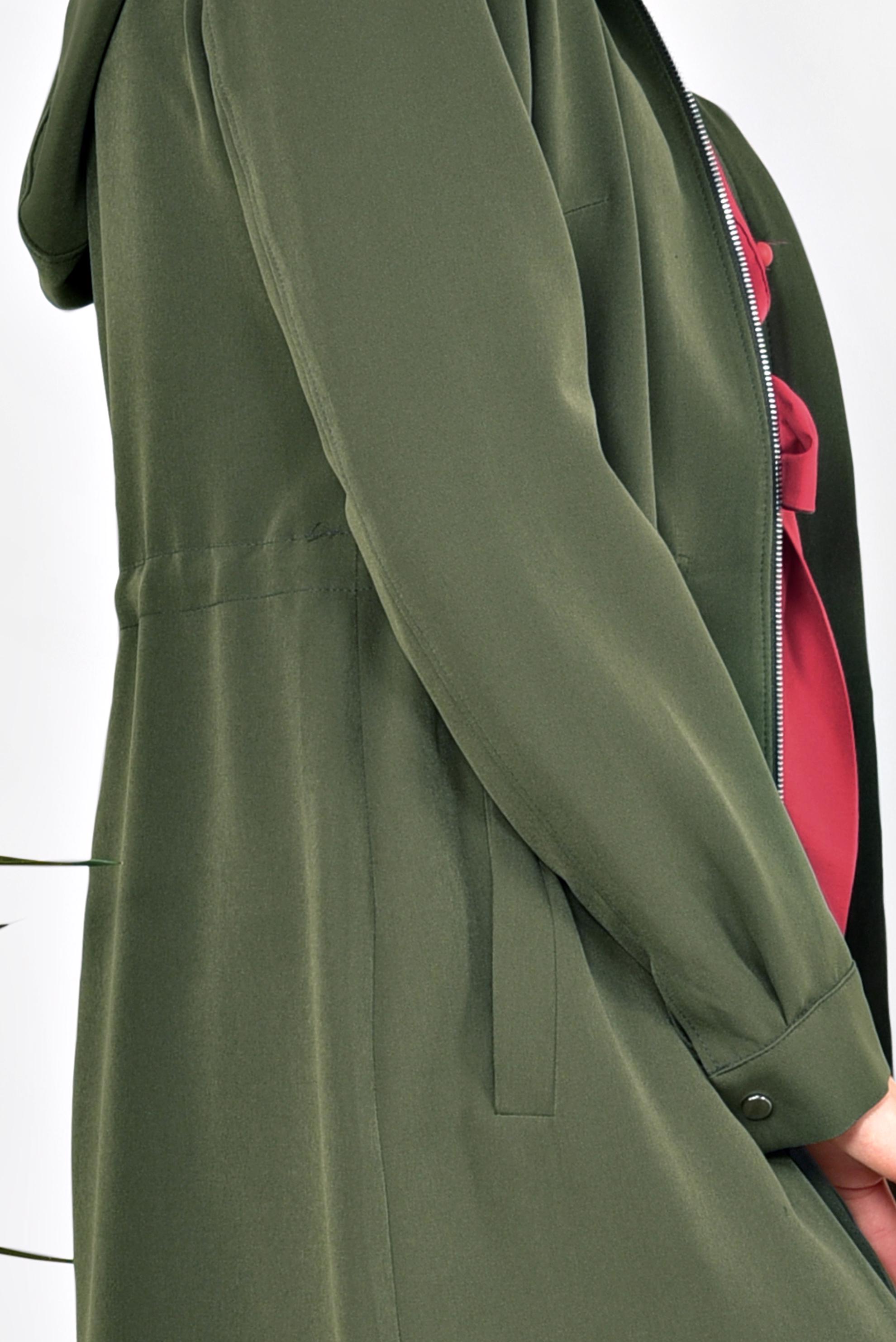 Tesettür giyim HAKİ BELİ BÜZGÜLÜ KAPÜŞONLU TRENÇKOT 1410