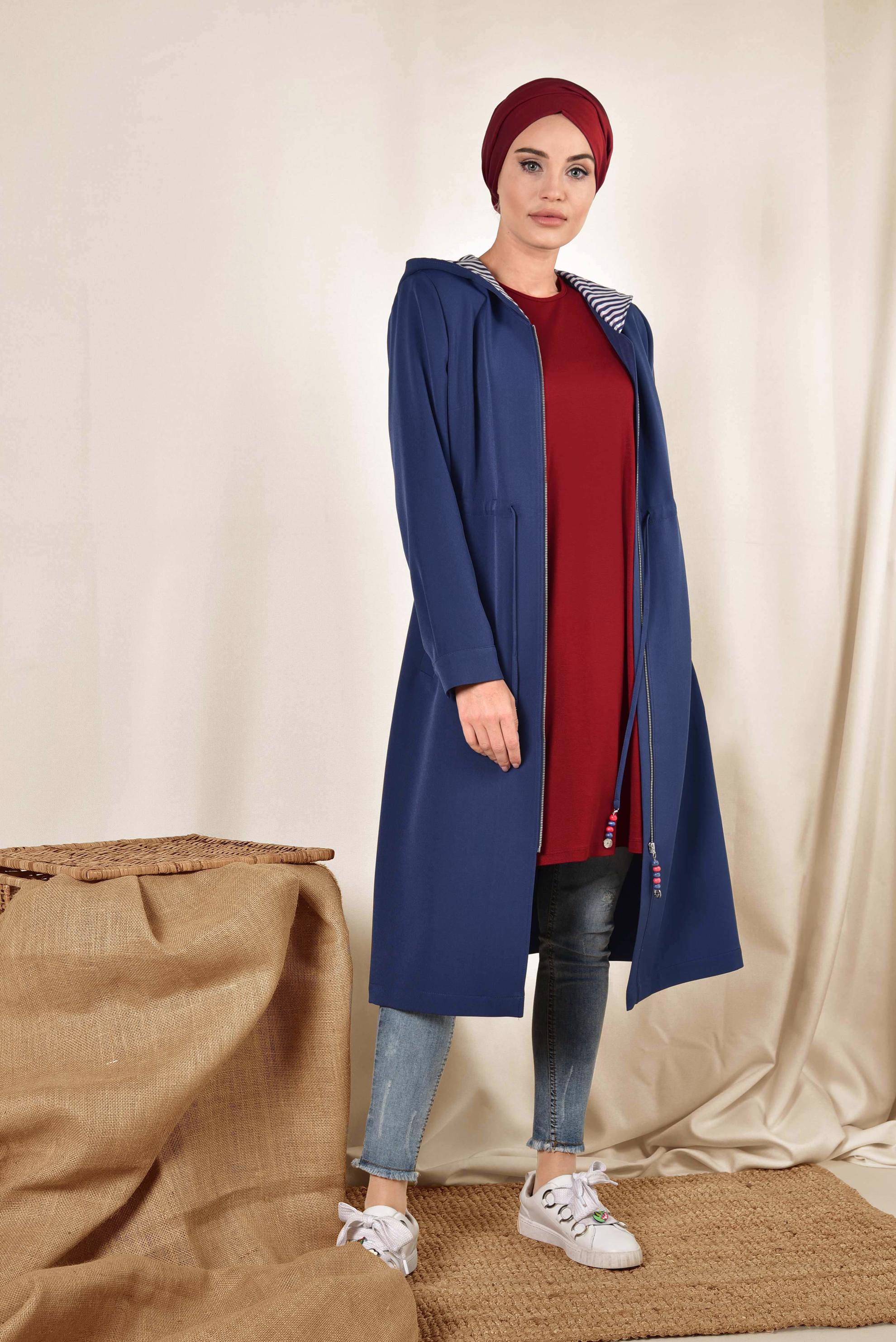 Tesettür giyim LACİVERT BELİ BÜZGÜLÜ KAPÜŞONLU TRENÇKOT 1410