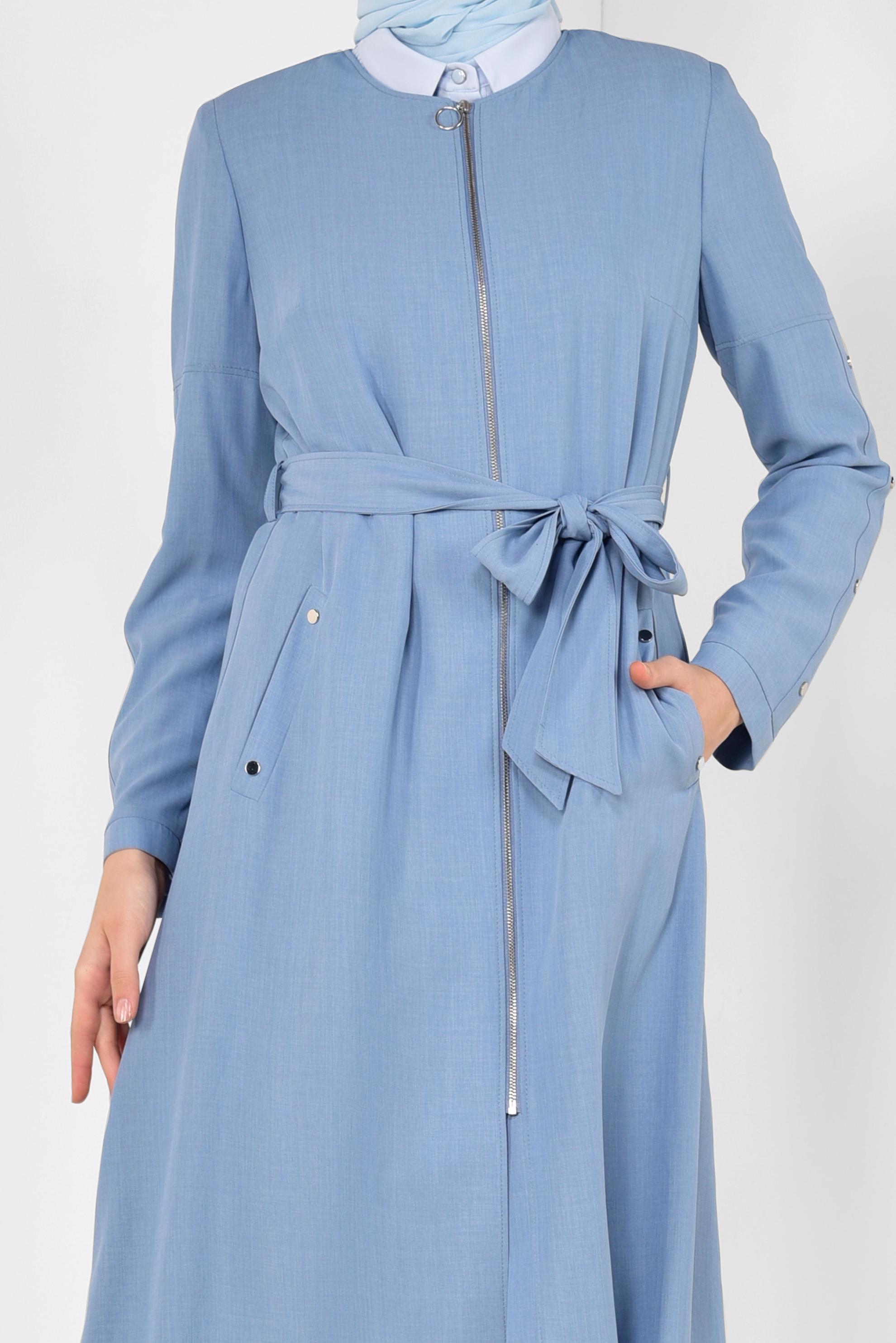 Tesettür giyim MAVİ BELİ KUŞAKLI FERMUARLI TRENÇKOT 1412