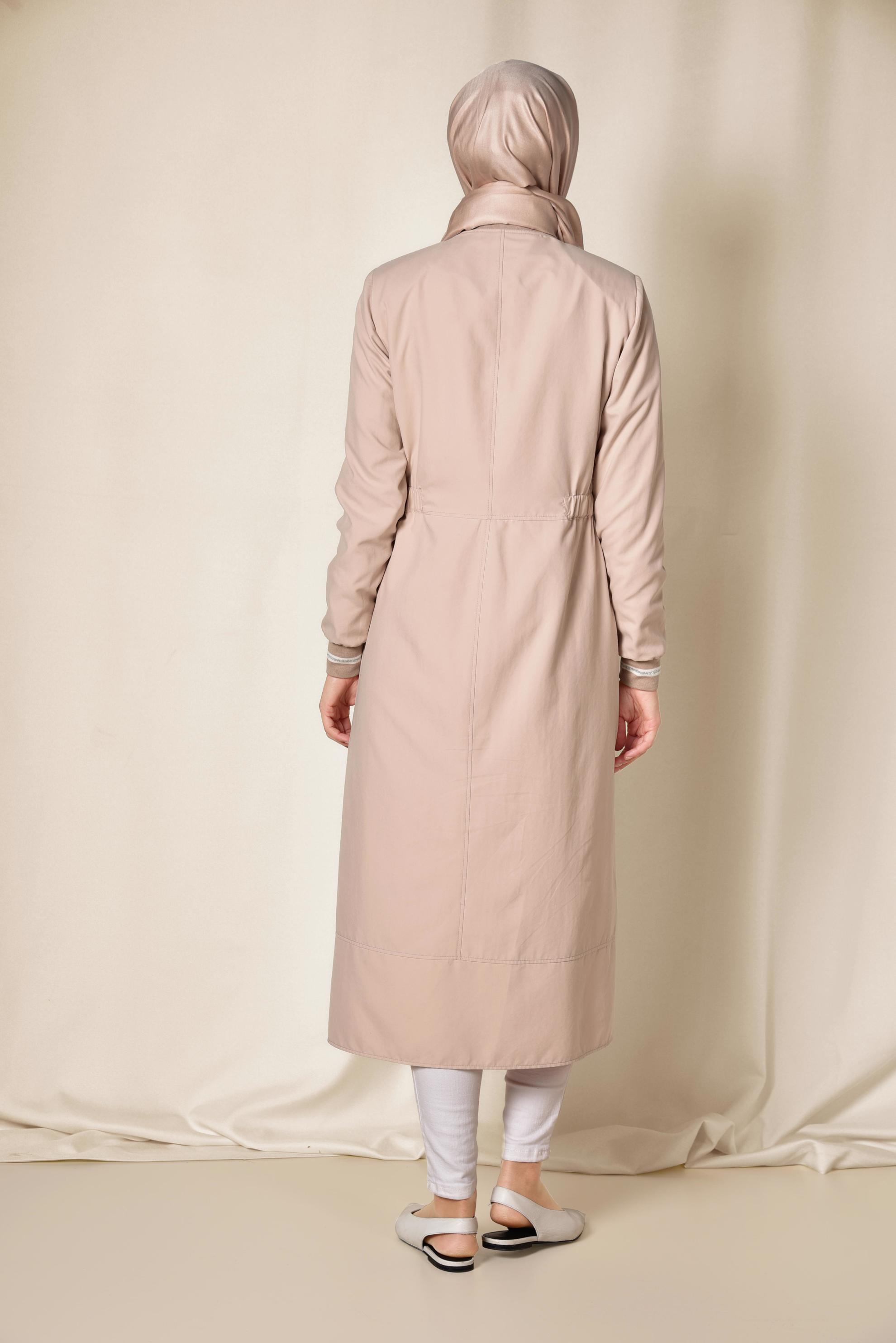 Tesettür giyim PUDRA BELİ BÜZGÜLÜ FERMUARLI TRENÇKOT 1413 